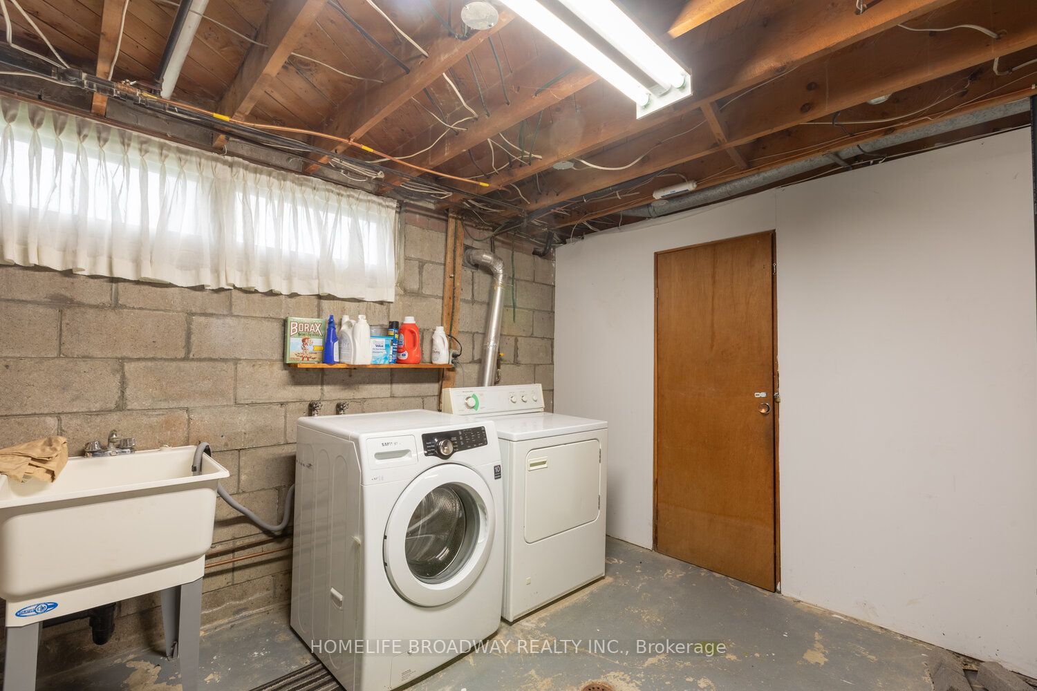 37 Millburn Drive Property Photo 25