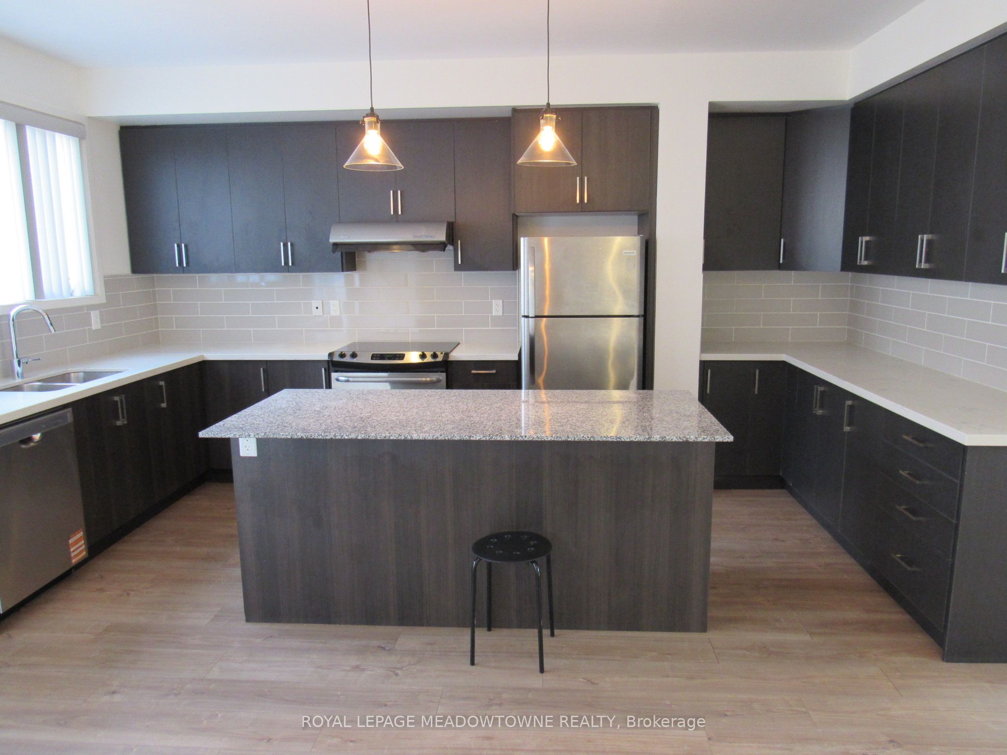 3129 Ernest Appelbe Boulevard Property Photo 6