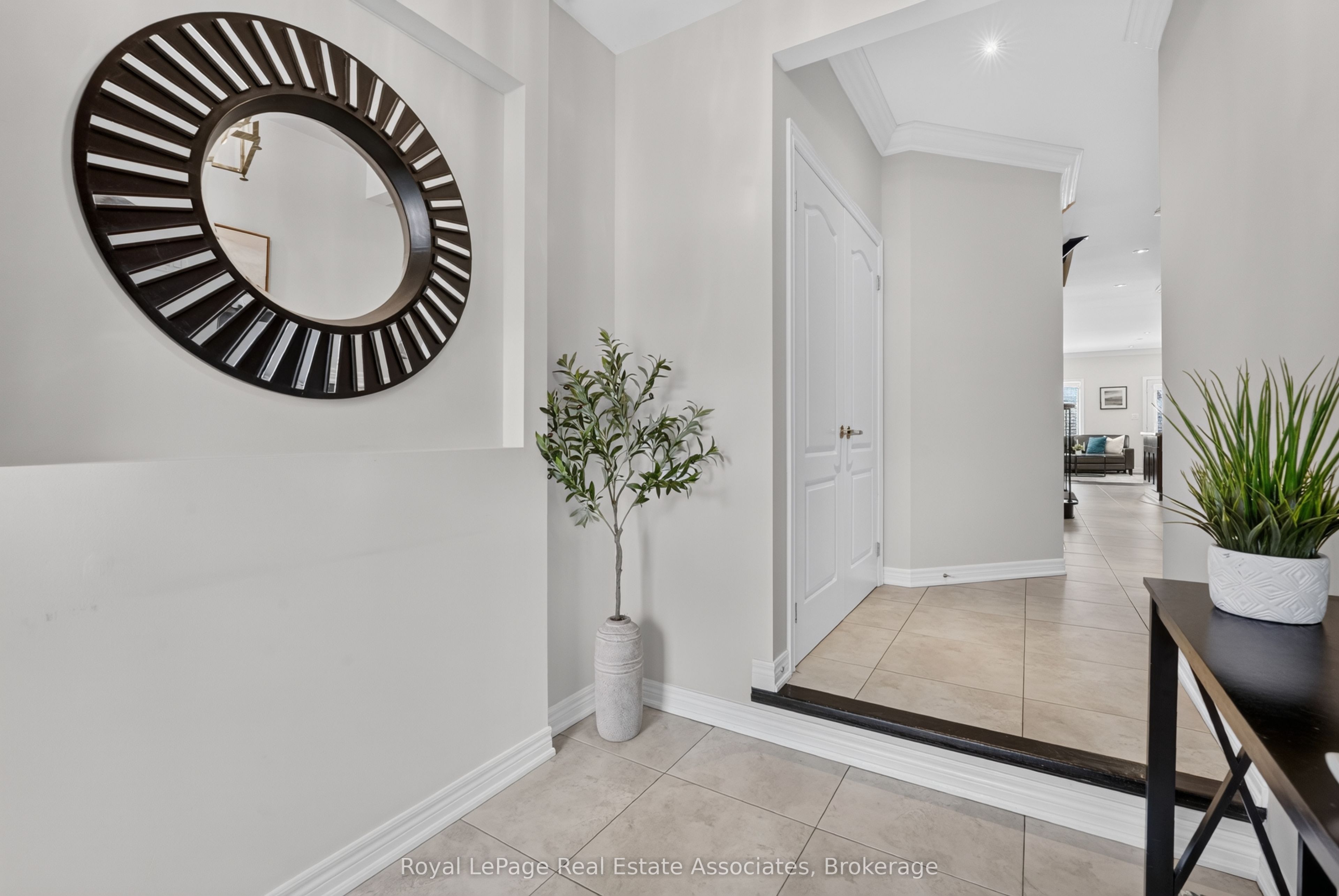 2320 Wuthering Heights Way Property Photo 8