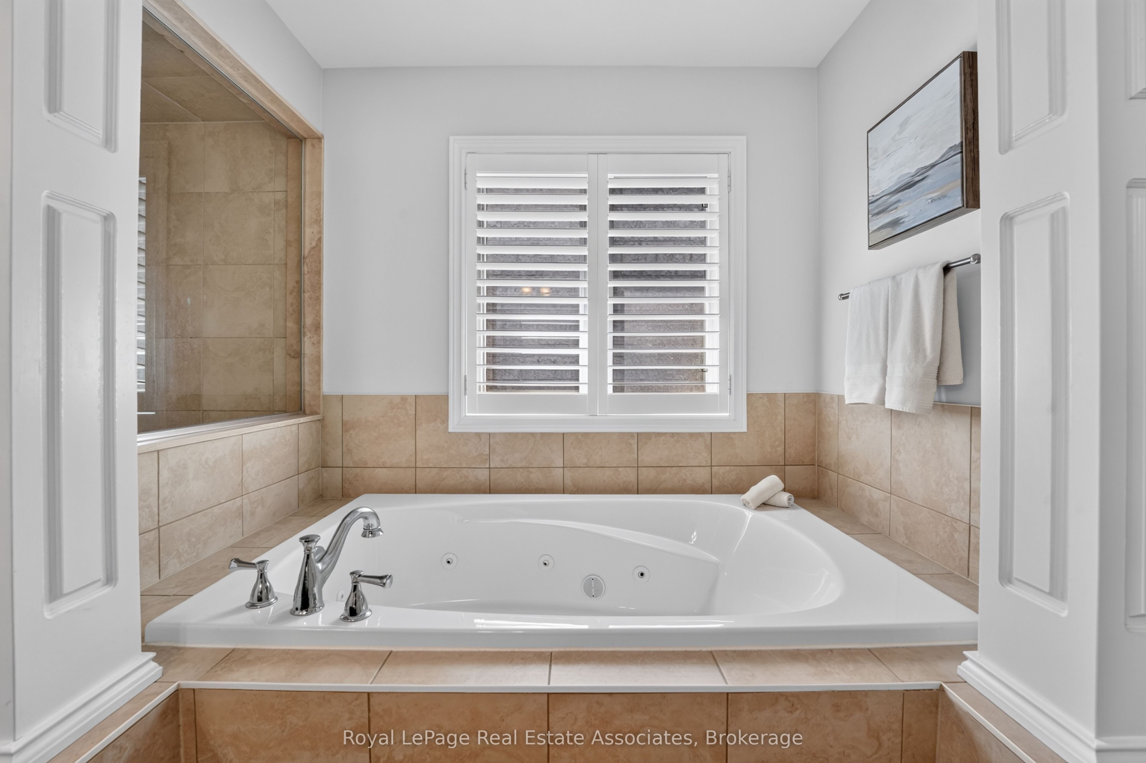 2320 Wuthering Heights Way Property Photo 29