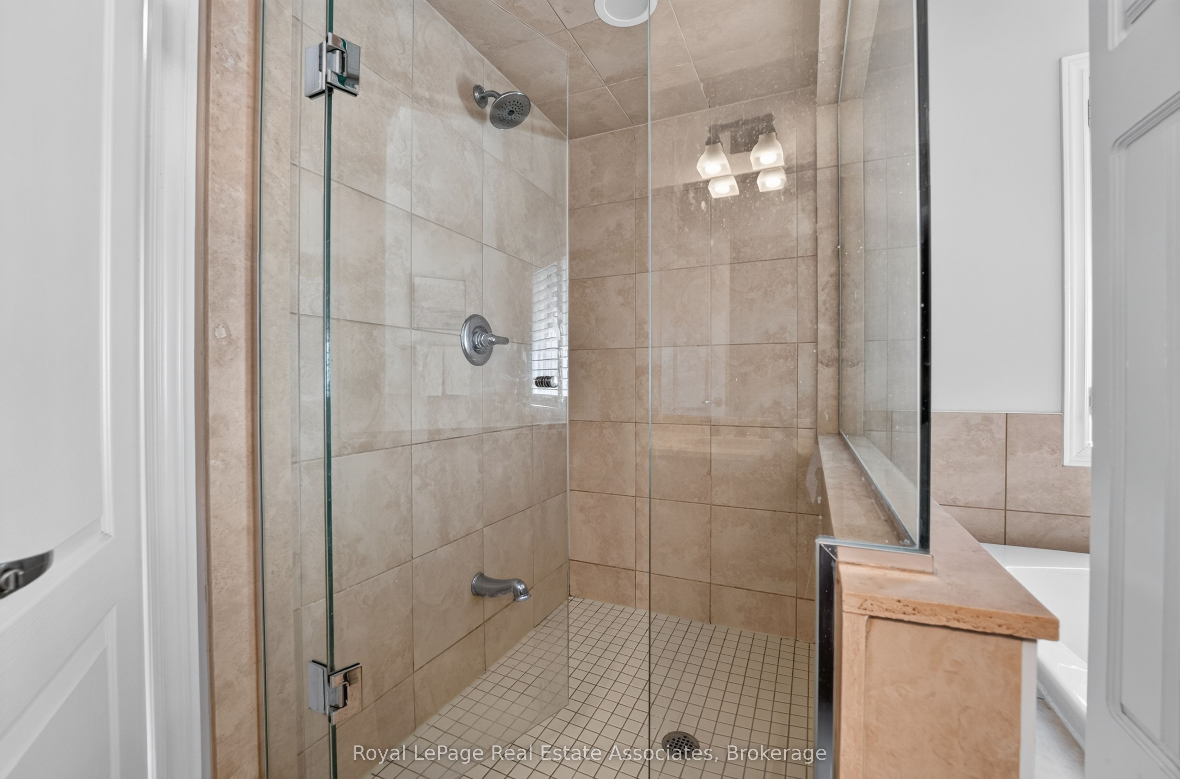 2320 Wuthering Heights Way Property Photo 30