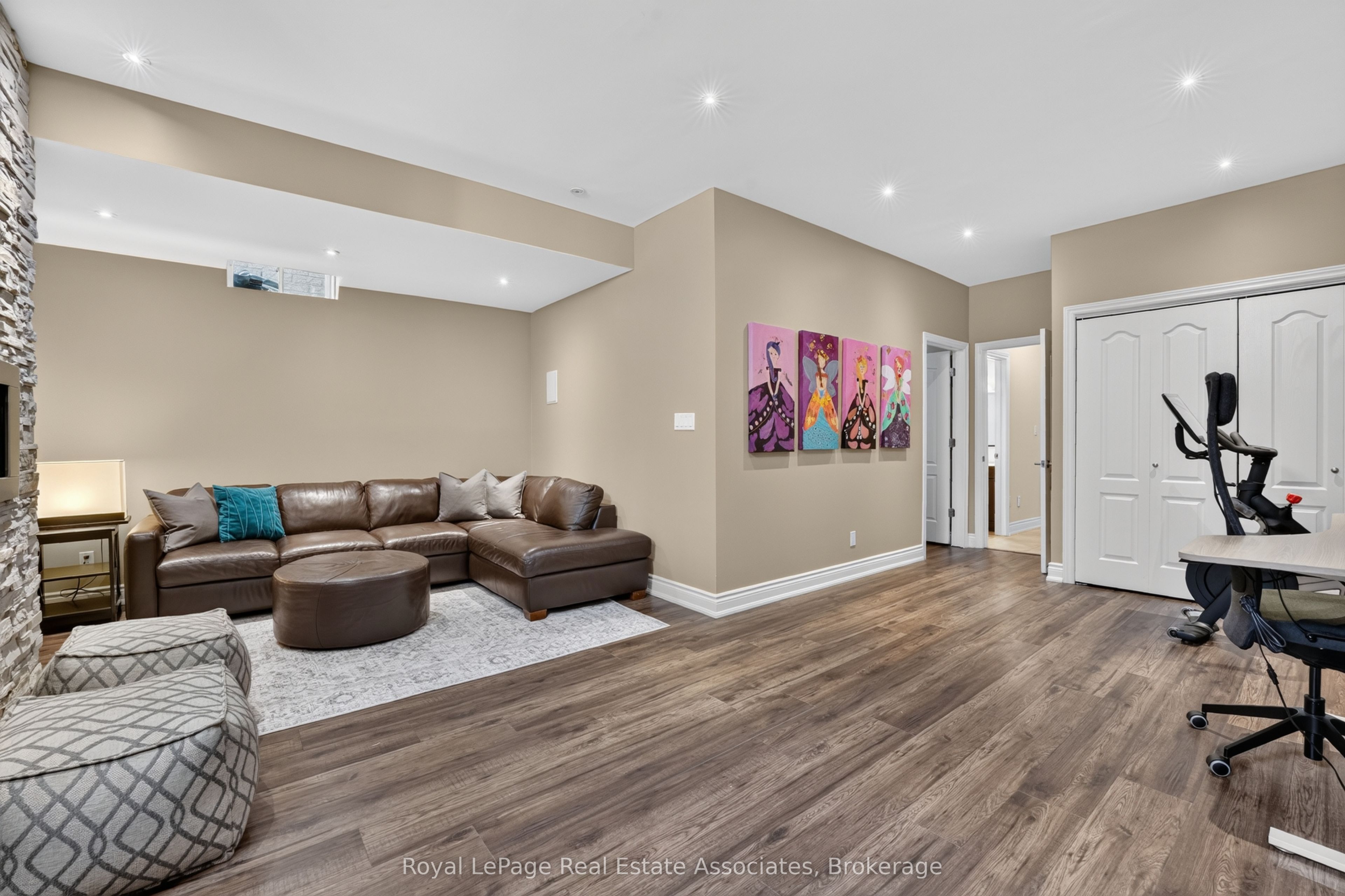 2320 Wuthering Heights Way Property Photo 42