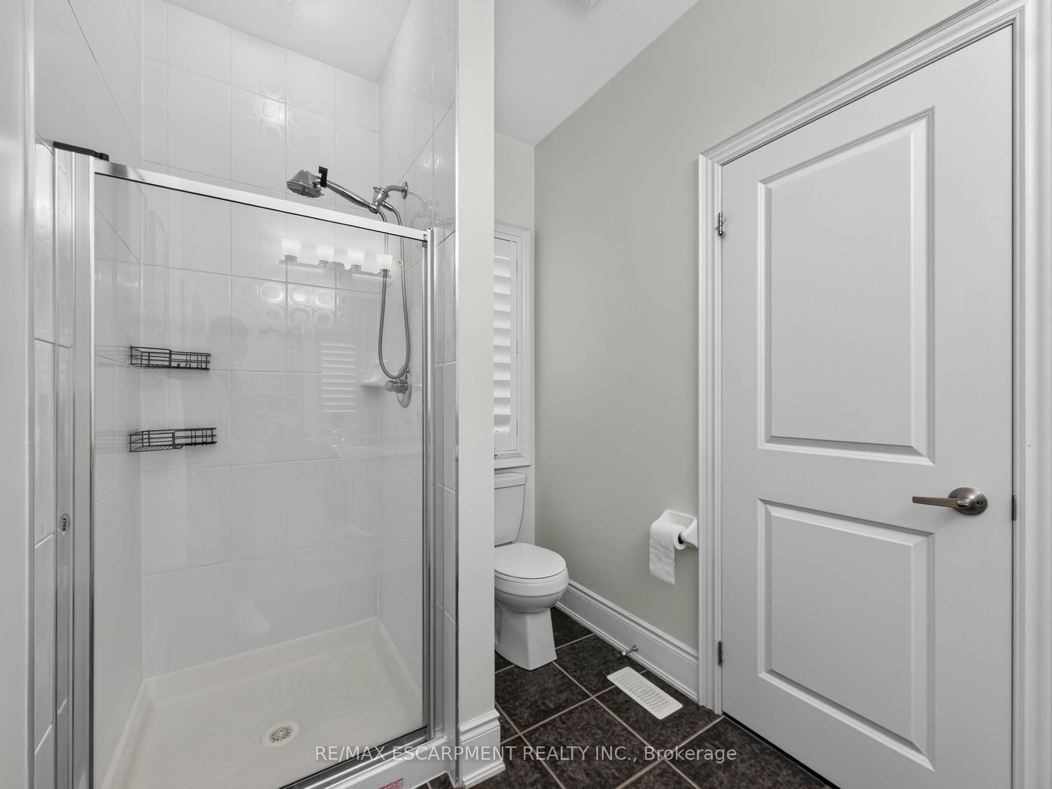 2121 Blackforest Crescent Property Photo 42
