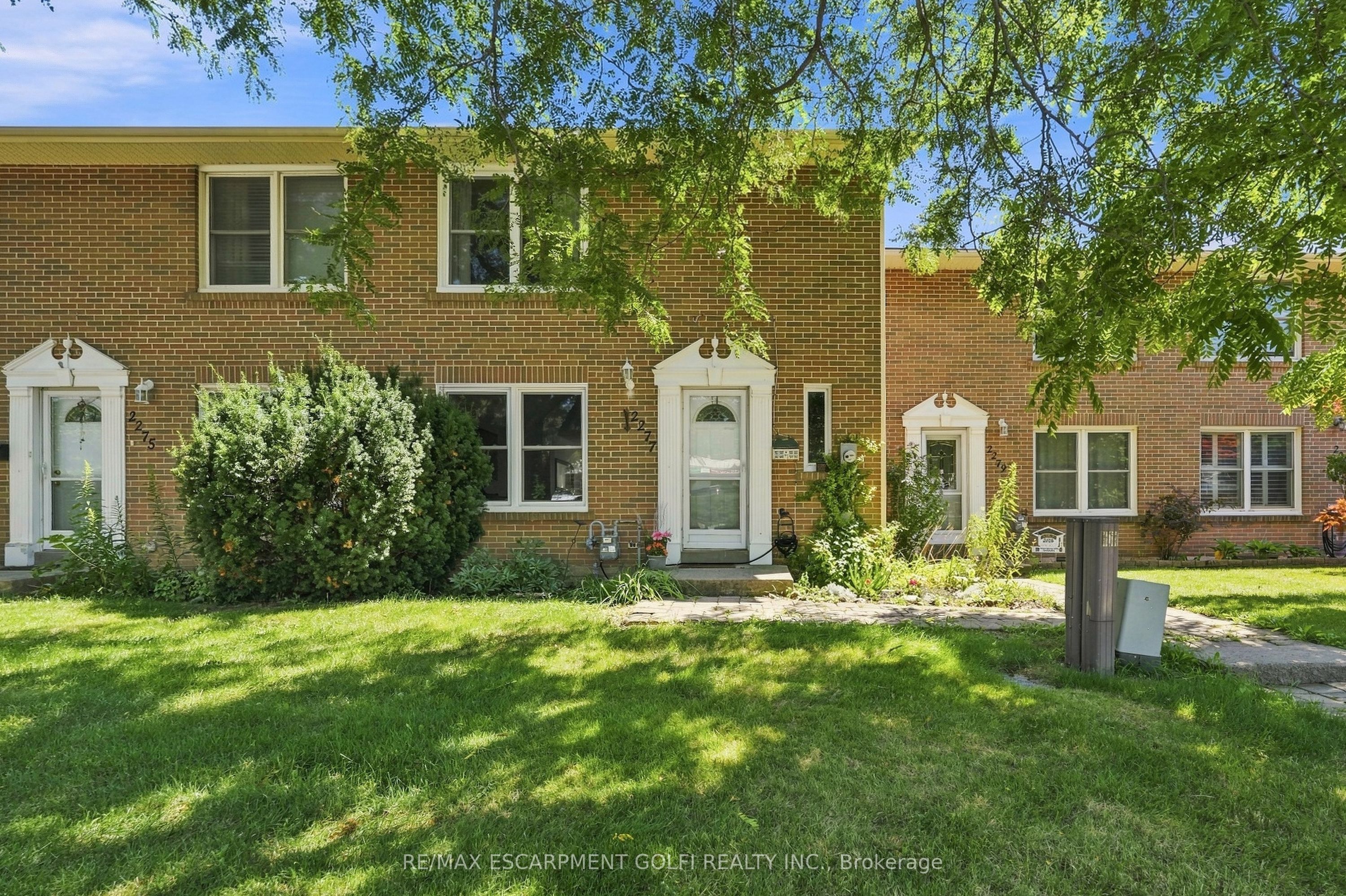 2277 Mountain Grove Avenue 39 Property Photo 1