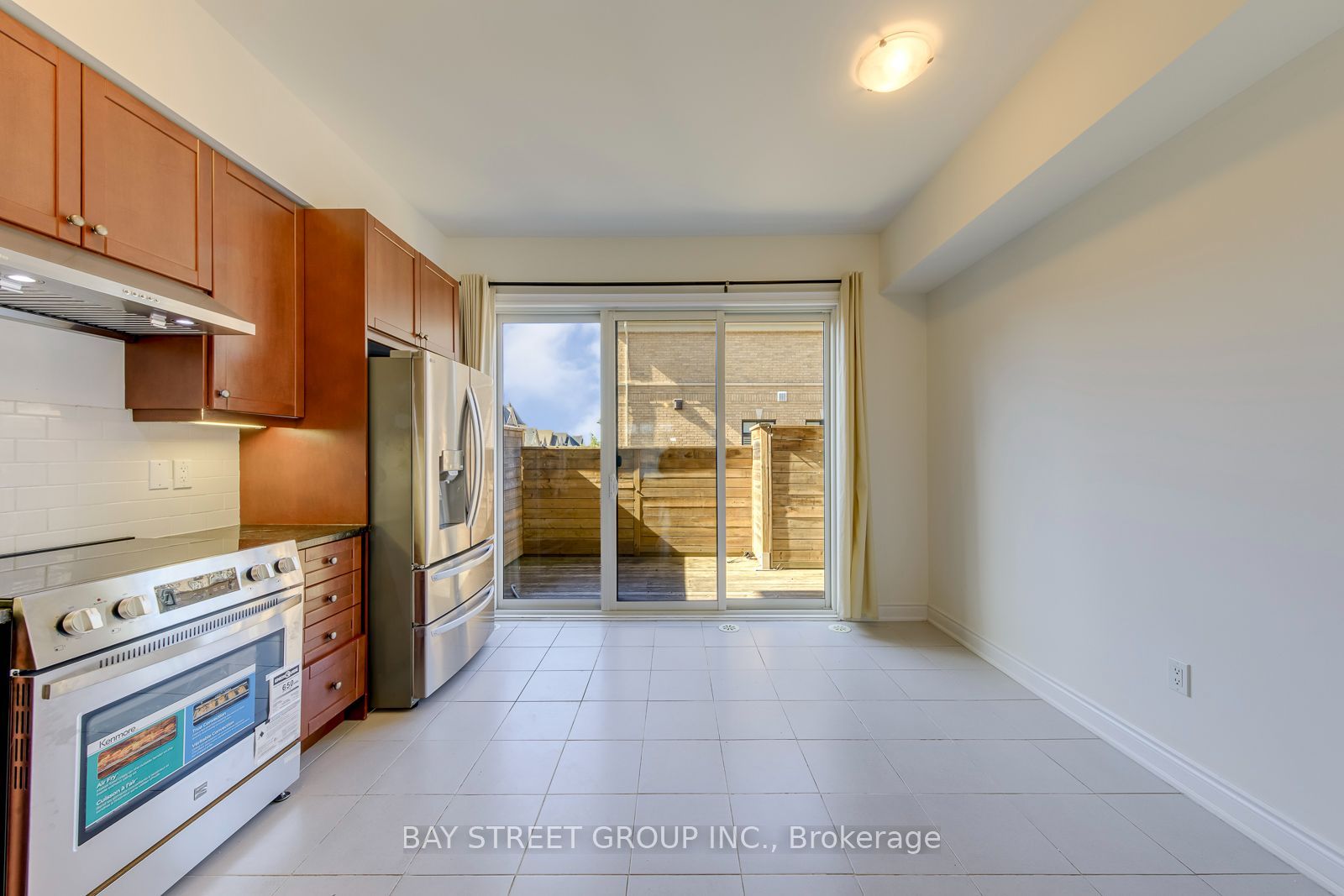 2172 Trafalgar Road #14 Property Photo 10