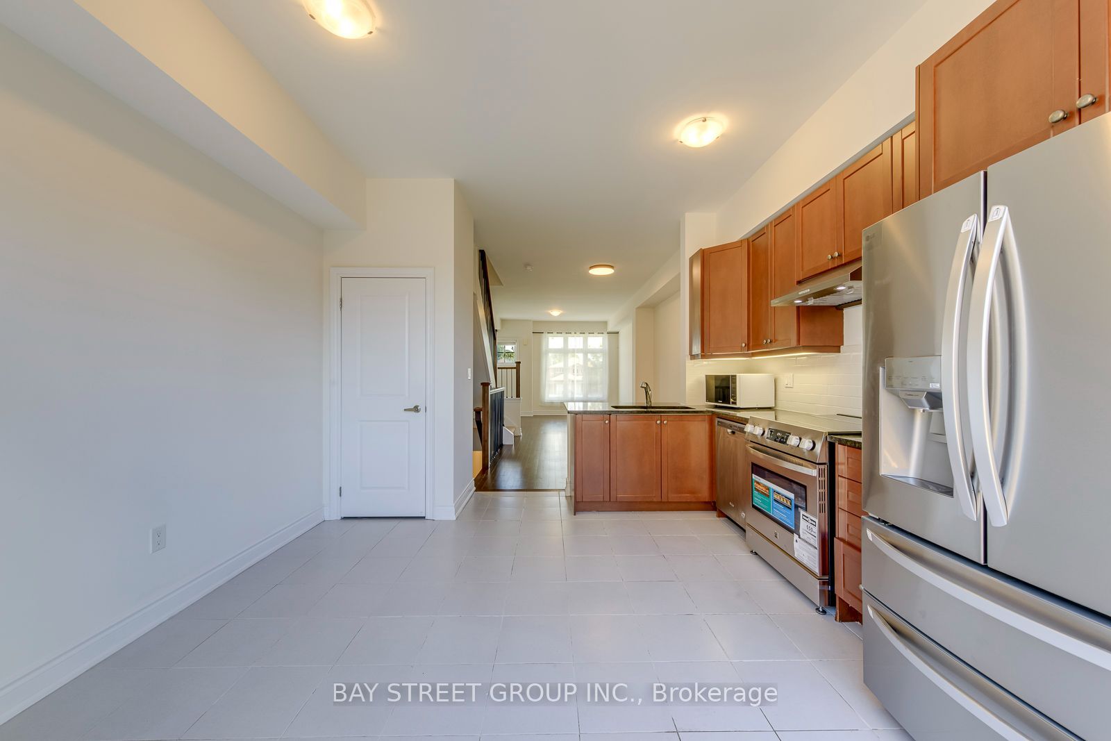 2172 Trafalgar Road #14 Property Photo 11