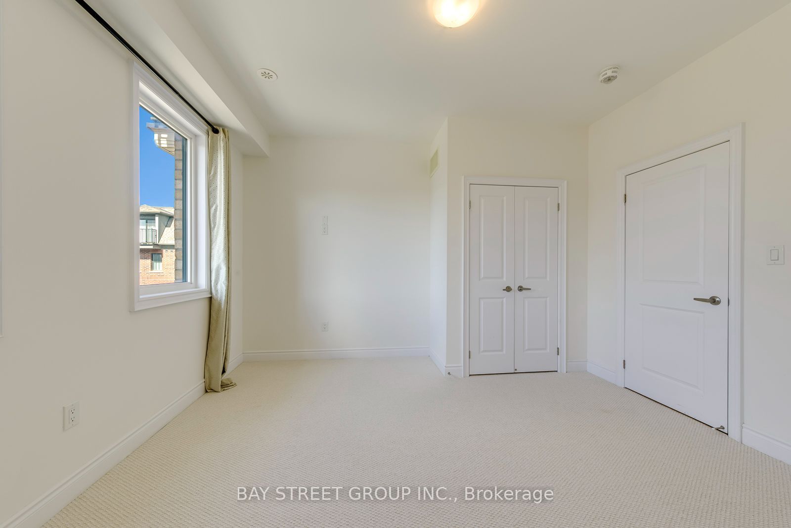 2172 Trafalgar Road #14 Property Photo 19