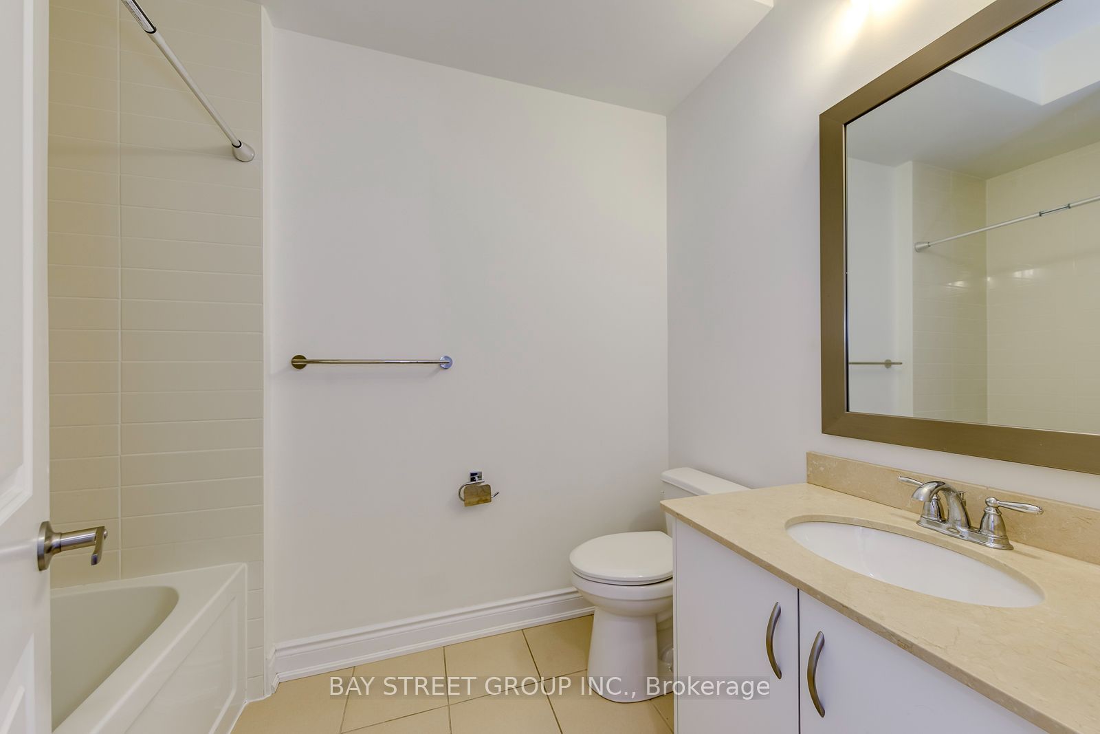 2172 Trafalgar Road #14 Property Photo 22