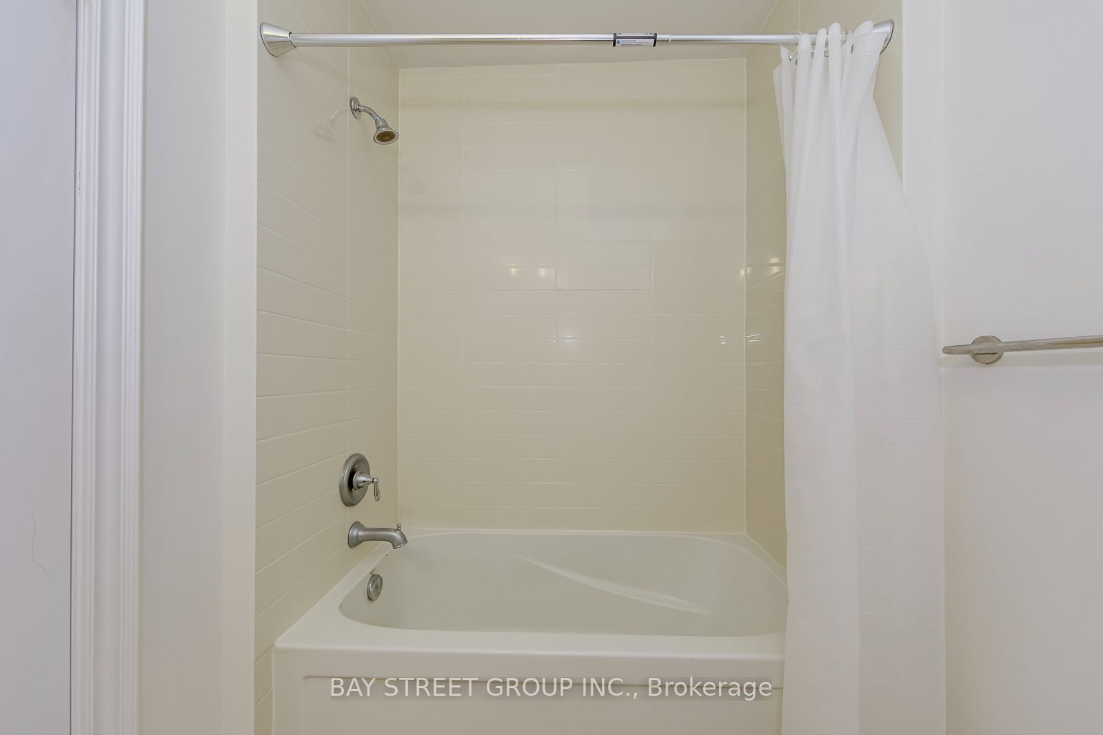 2172 Trafalgar Road #14 Property Photo 23