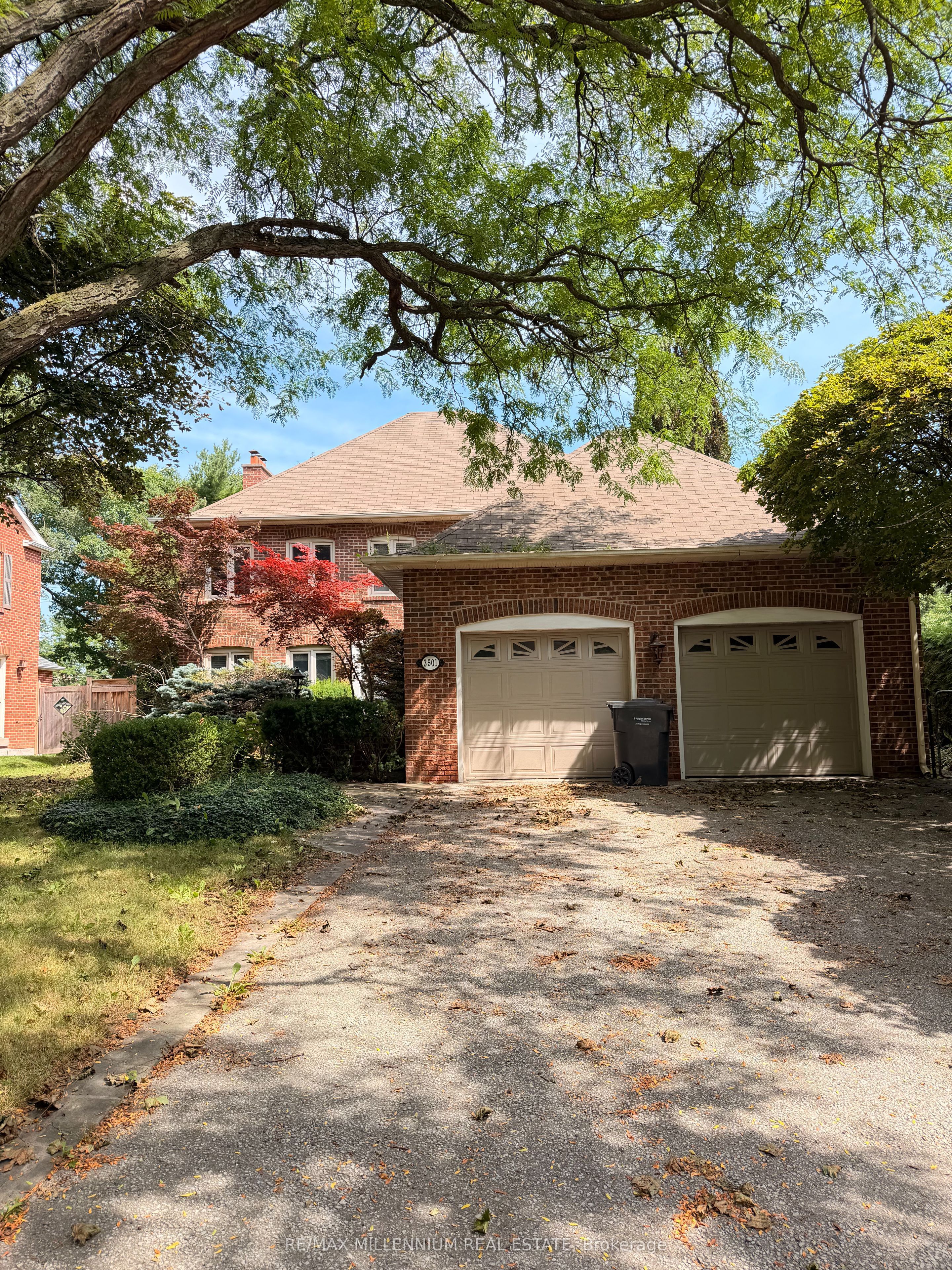 3501 Kingbird Court Property Photo 2