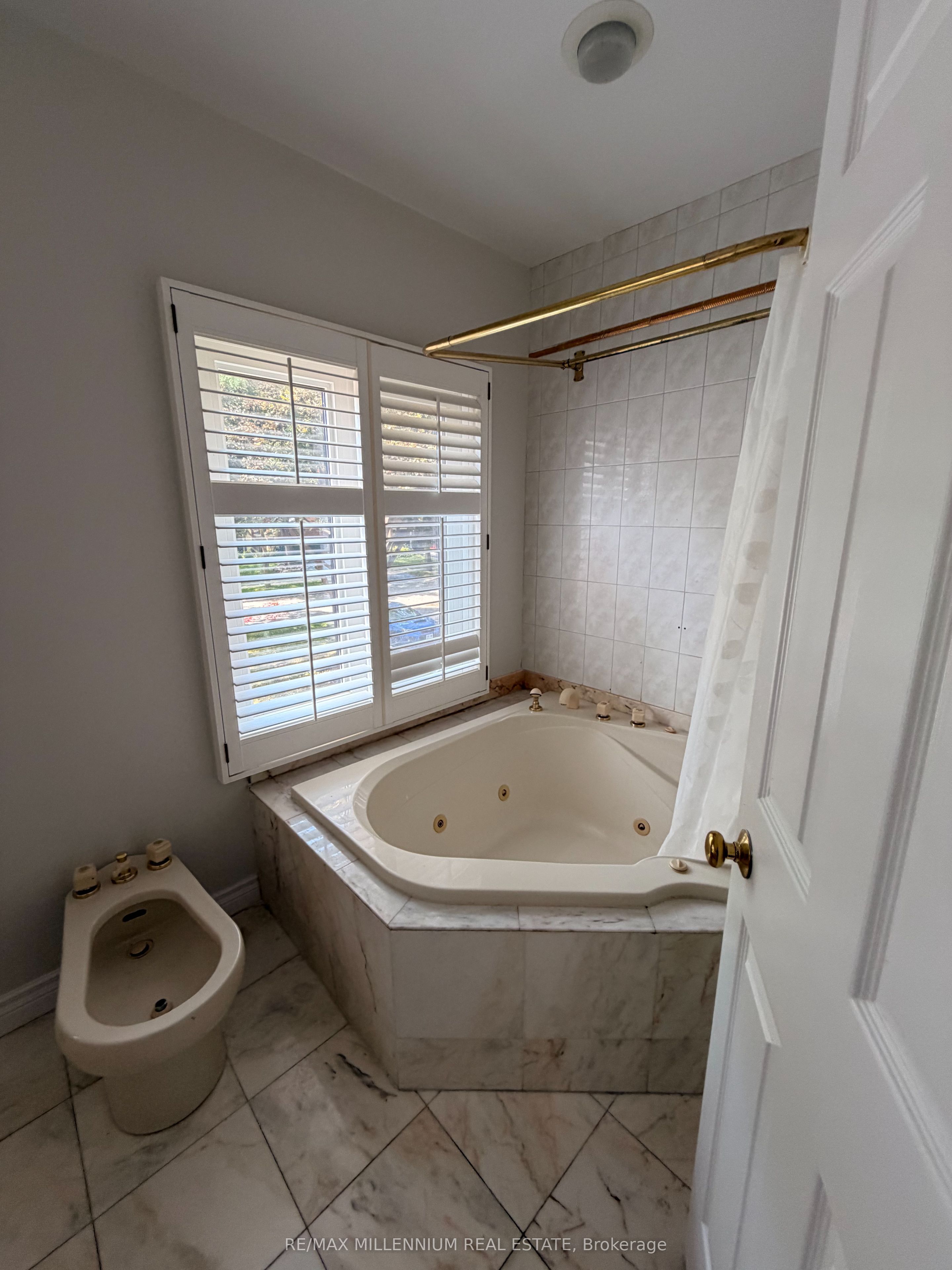 3501 Kingbird Court Property Photo 27