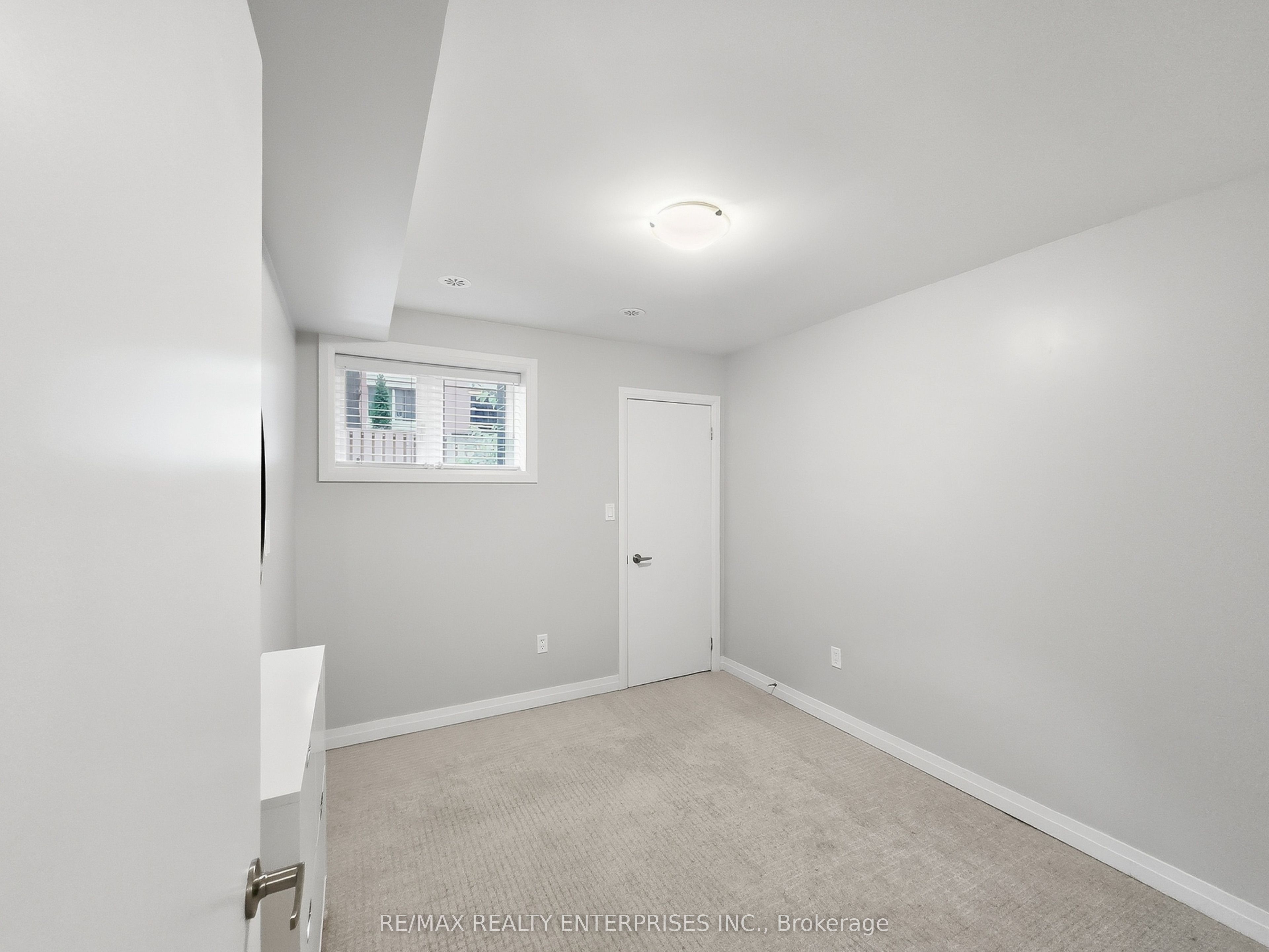 1145 Journeyman Lane 123 Property Photo 11