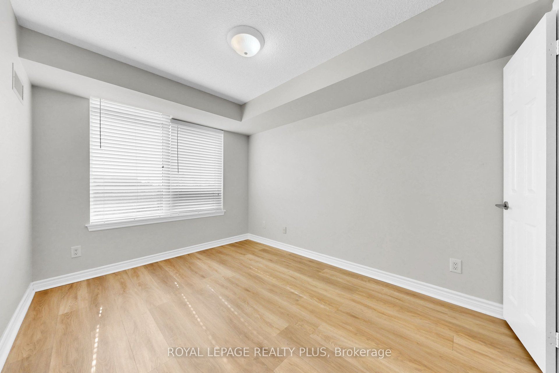 2379 Central Park Drive 408 Property Photo 23