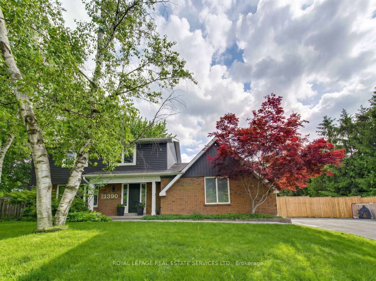 1390 Peerless Court Property Photo 2