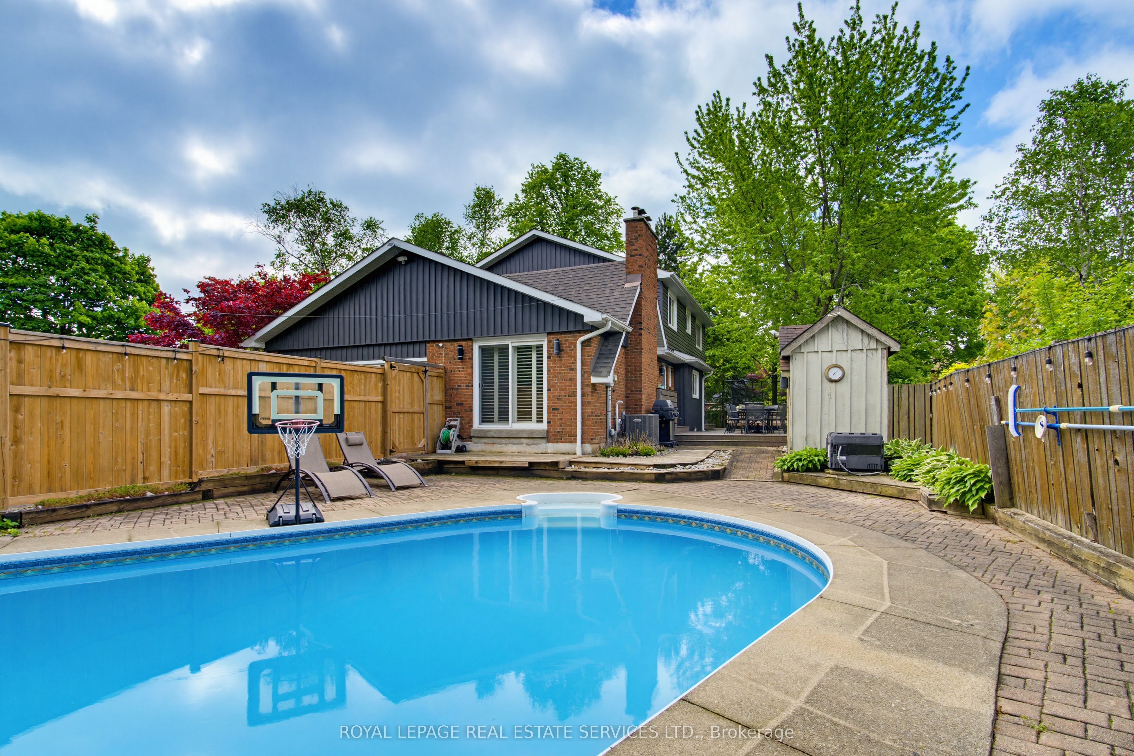 1390 Peerless Court Property Photo 8