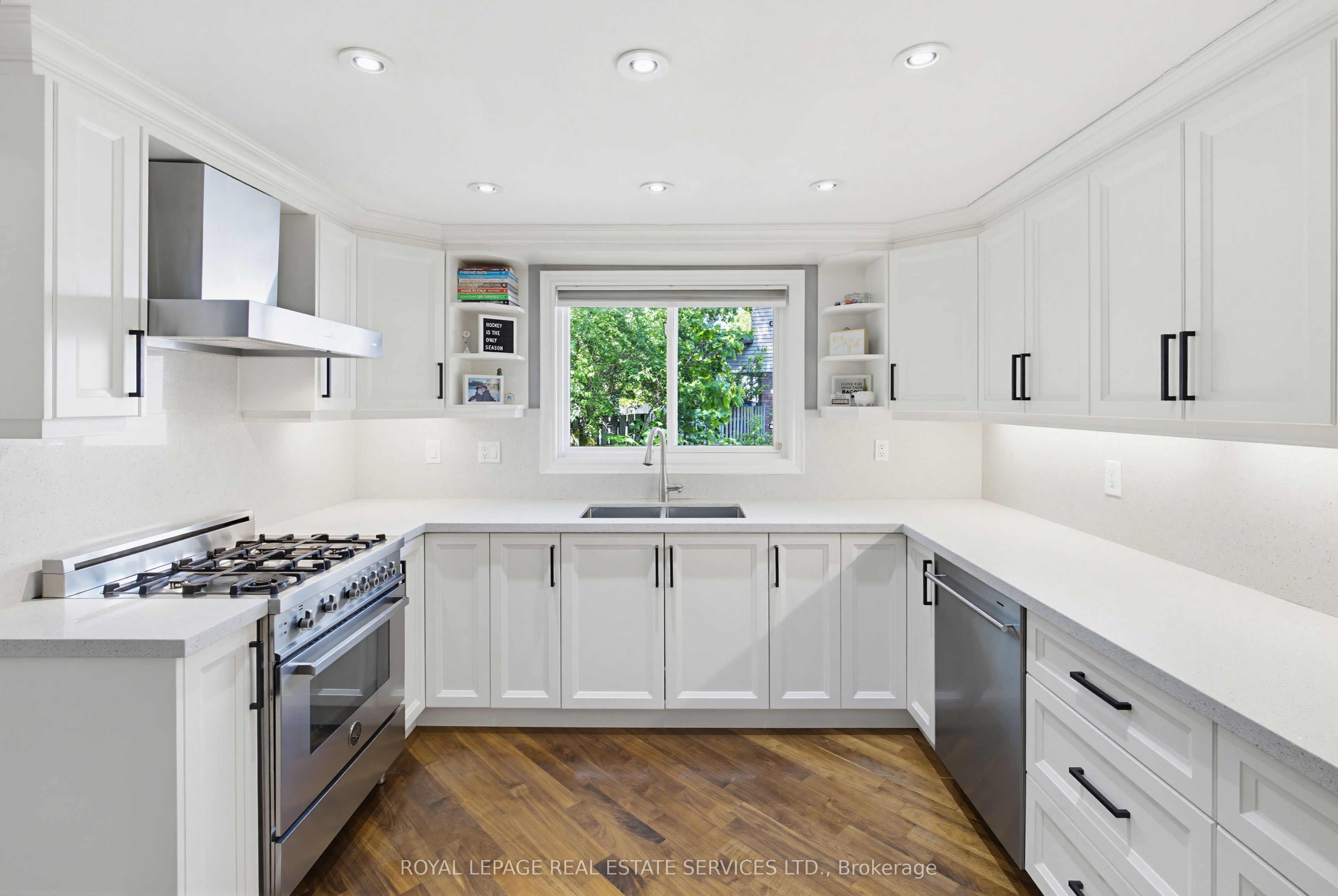 1390 Peerless Court Property Photo 17