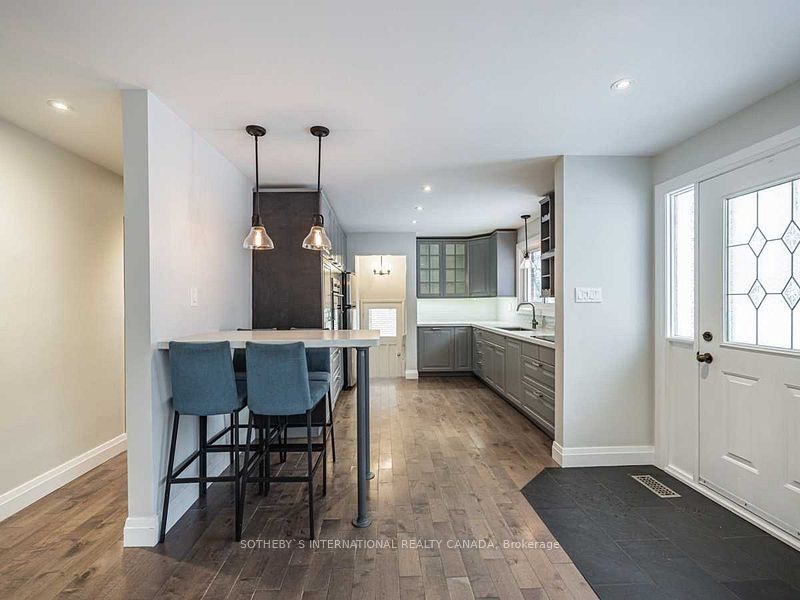 525 Dynes Road Property Photo 1