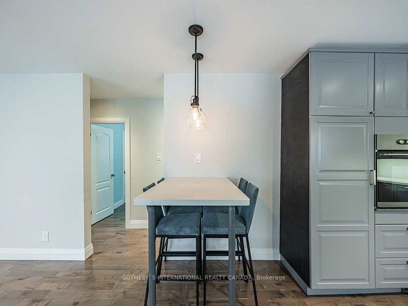 525 Dynes Road Property Photo 4