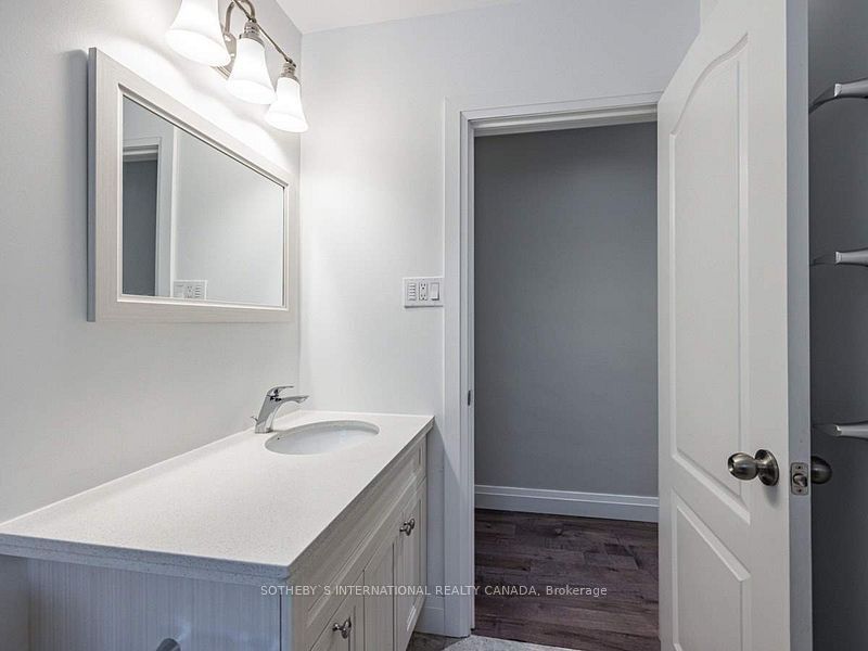 525 Dynes Road Property Photo 13