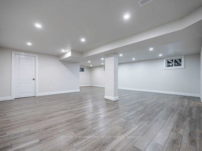525 Dynes Road Property Photo 26