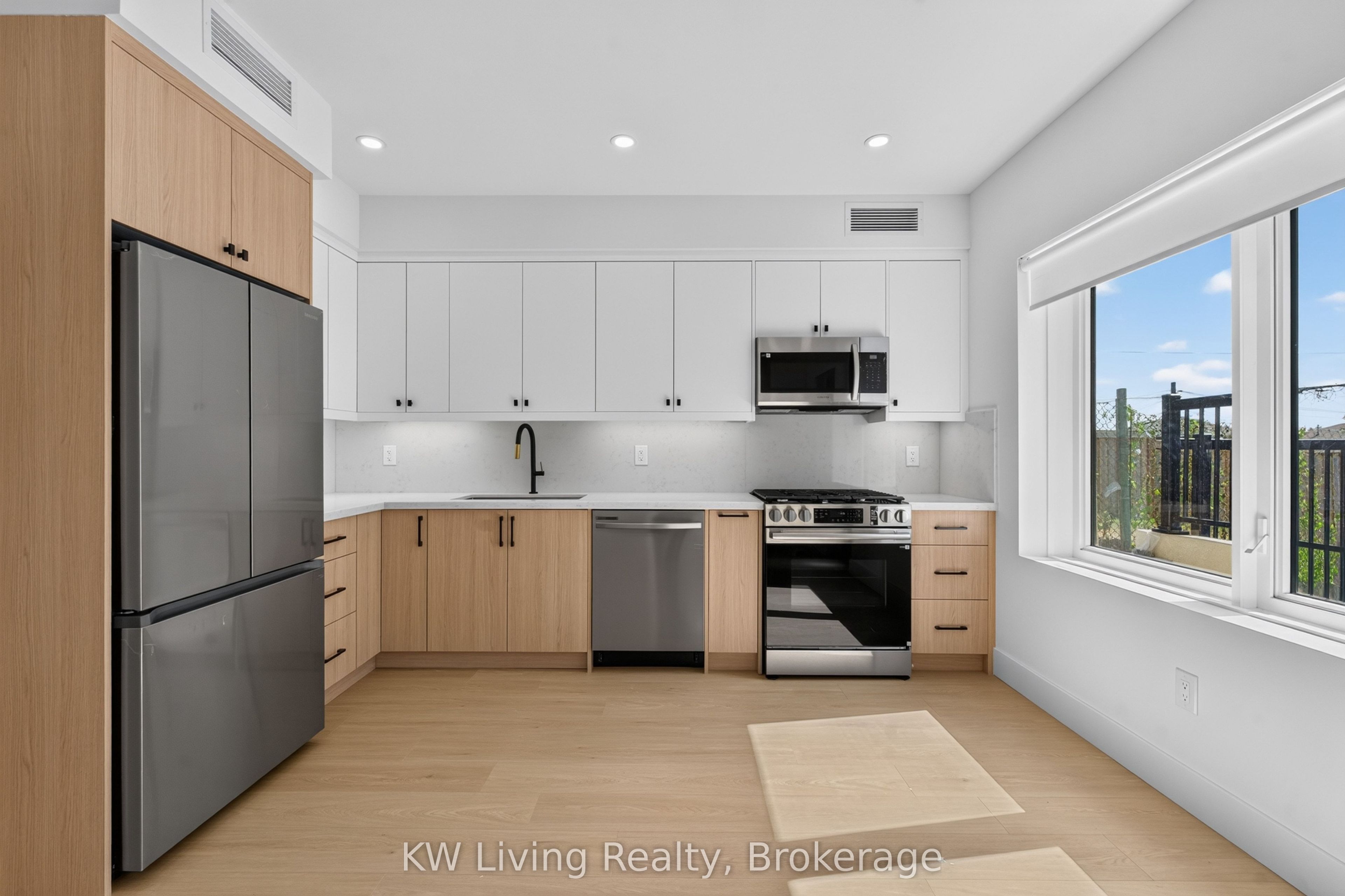 96 Belgravia Avenue Property Photo 3