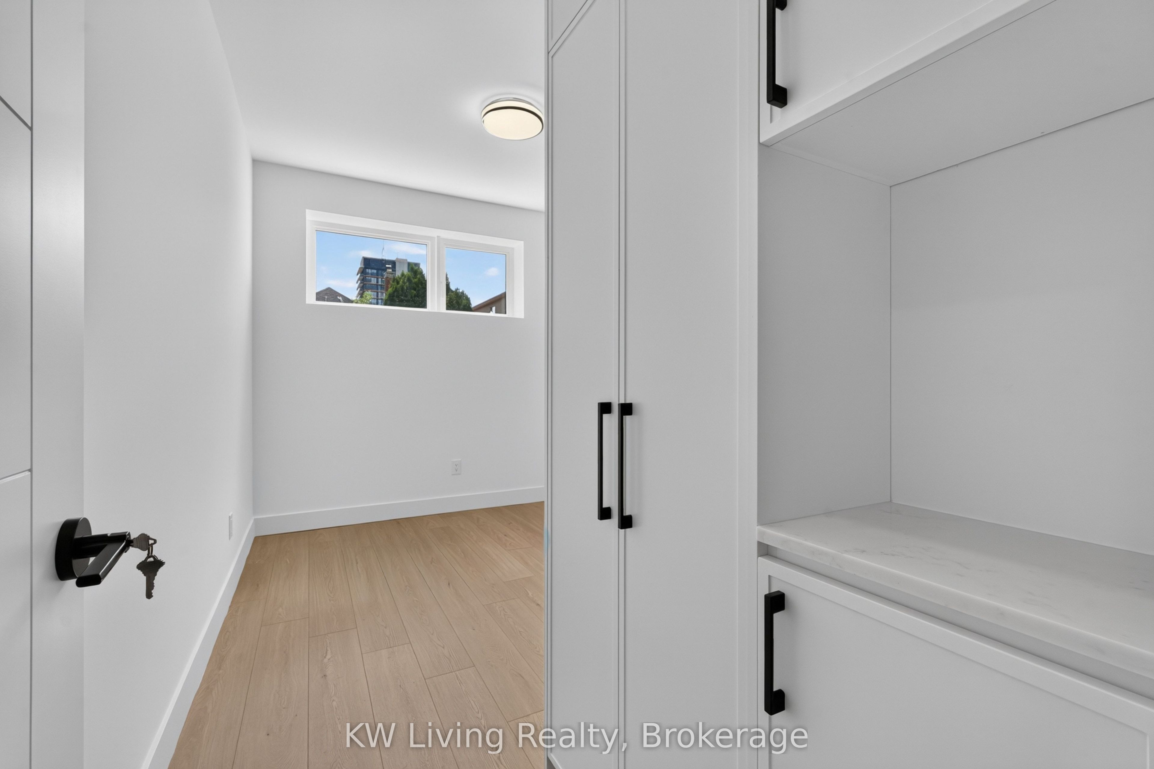 96 Belgravia Avenue Property Photo 8