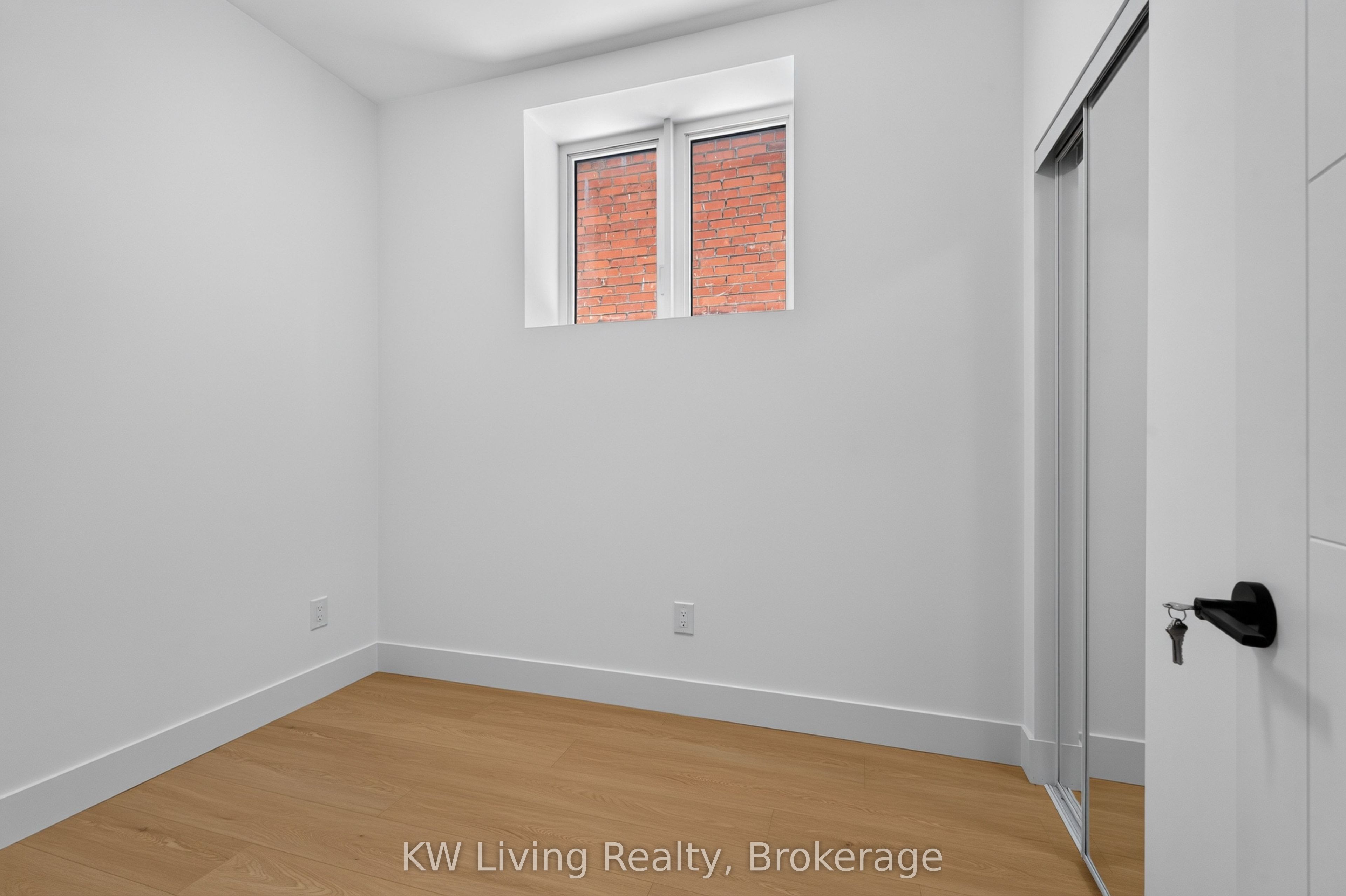 96 Belgravia Avenue Property Photo 13