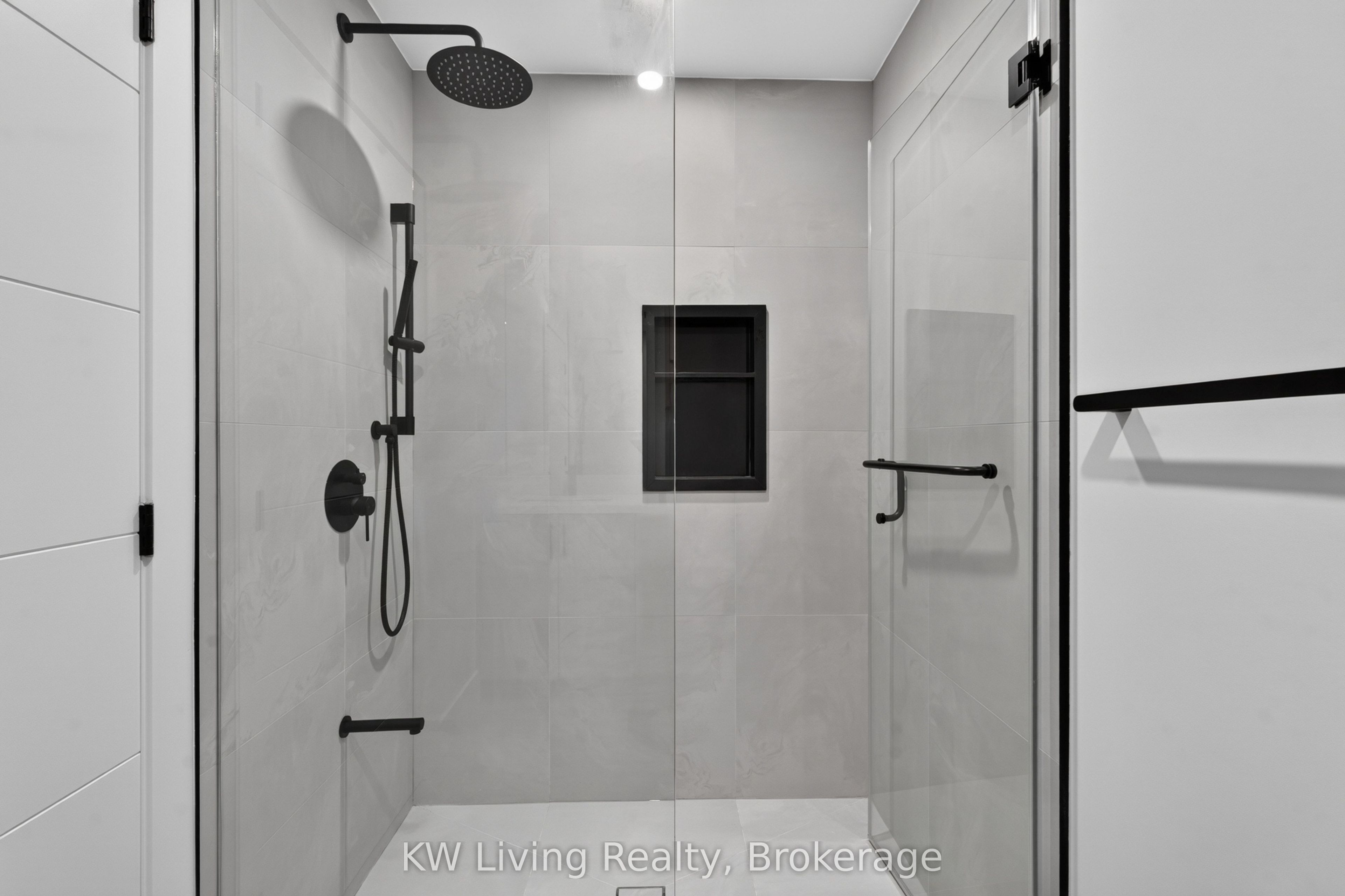 96 Belgravia Avenue Property Photo 16