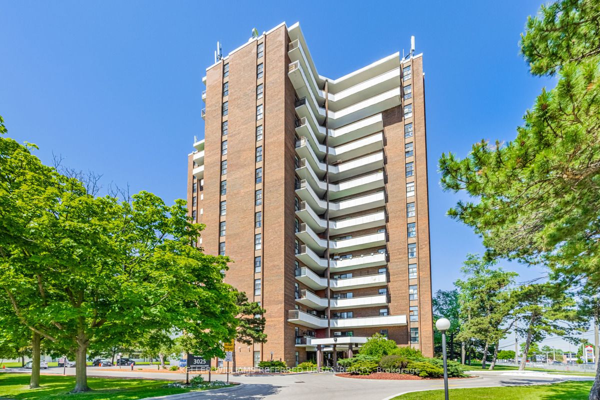 3025 Queen Frederica Drive 1007