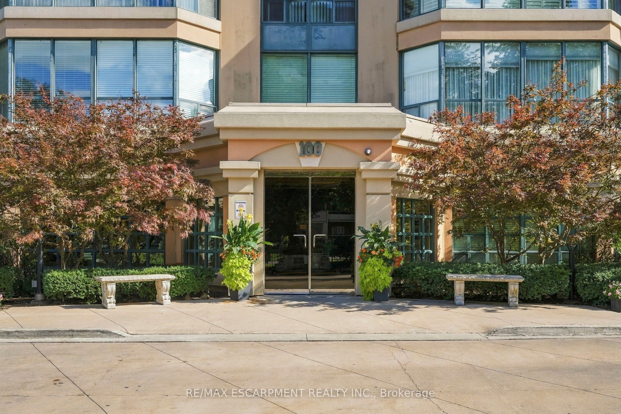 100 Millside Drive 403 Property Photo 3