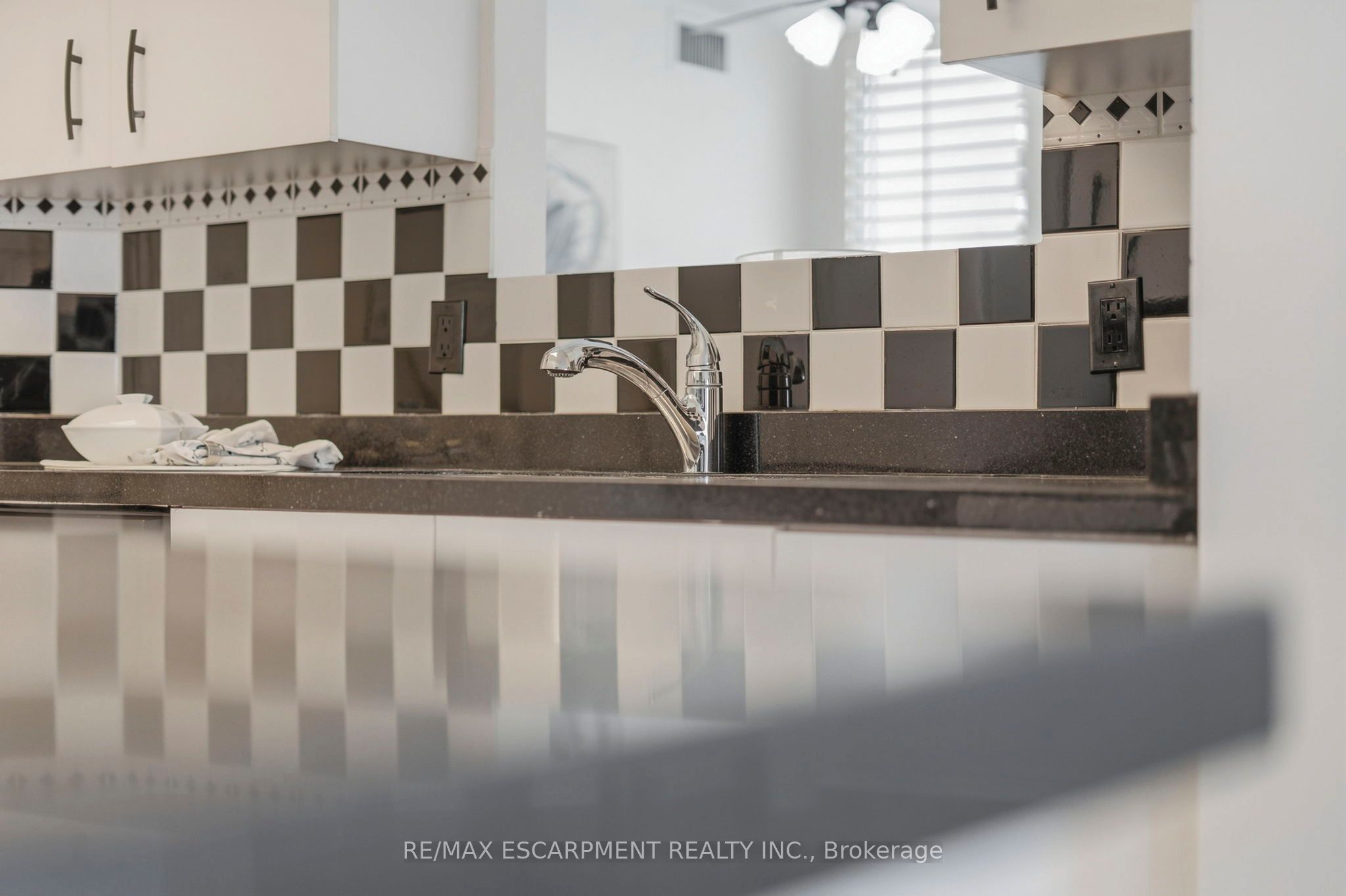 100 Millside Drive 403 Property Photo 18