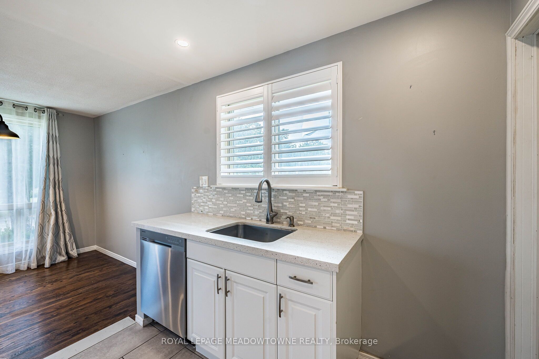 46 Reigate Avenue Property Photo 15