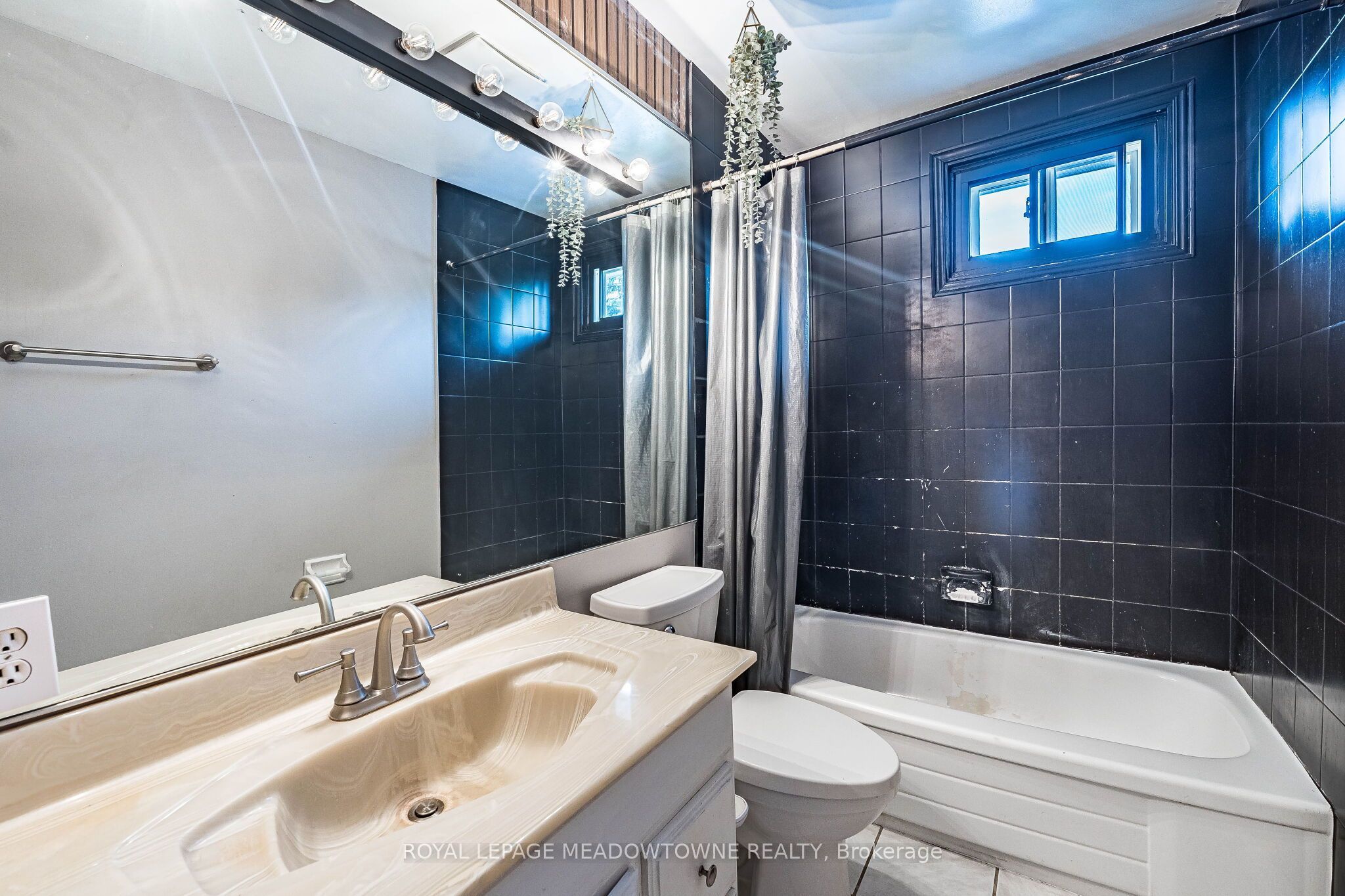 46 Reigate Avenue Property Photo 31