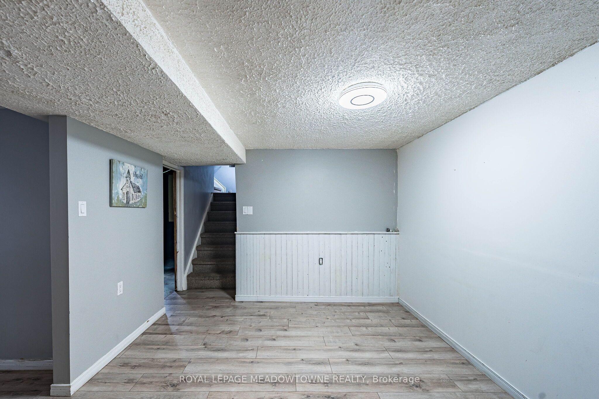 46 Reigate Avenue Property Photo 36