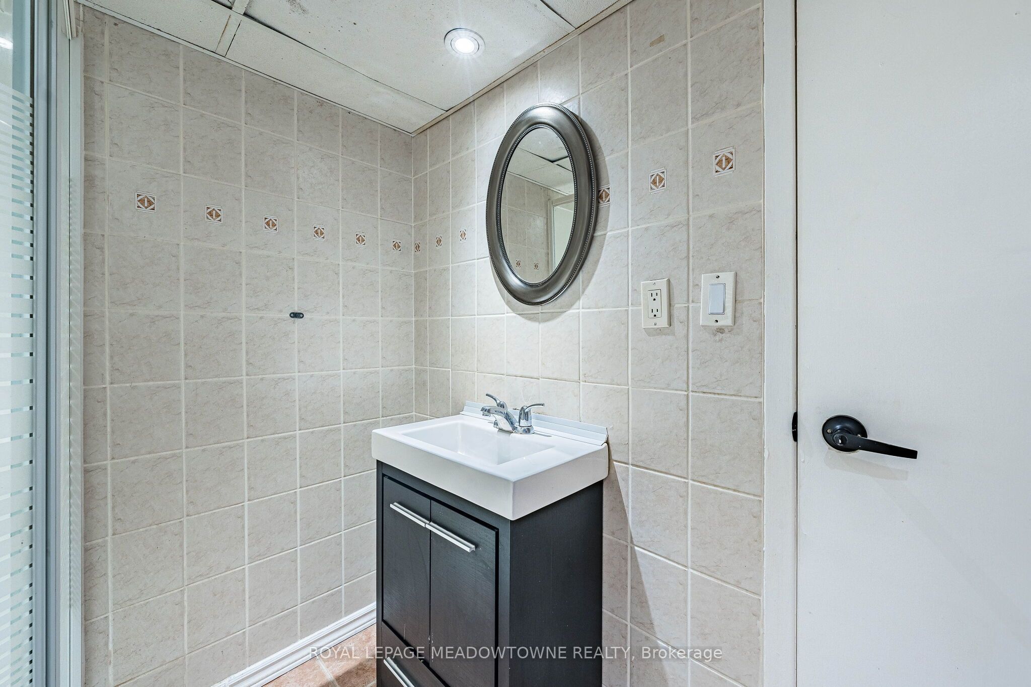46 Reigate Avenue Property Photo 44