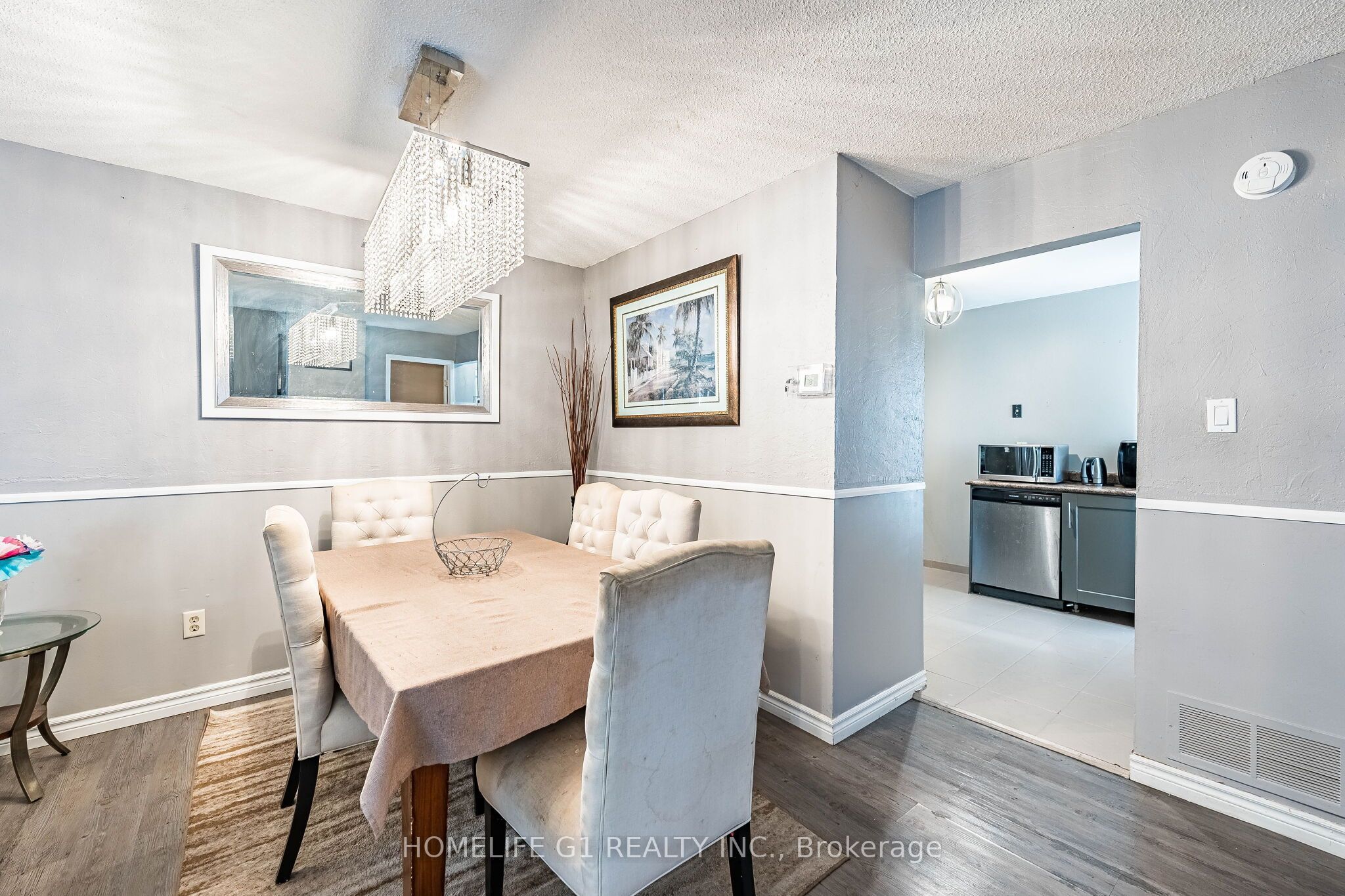 48 Thatcher Court Property Photo 6