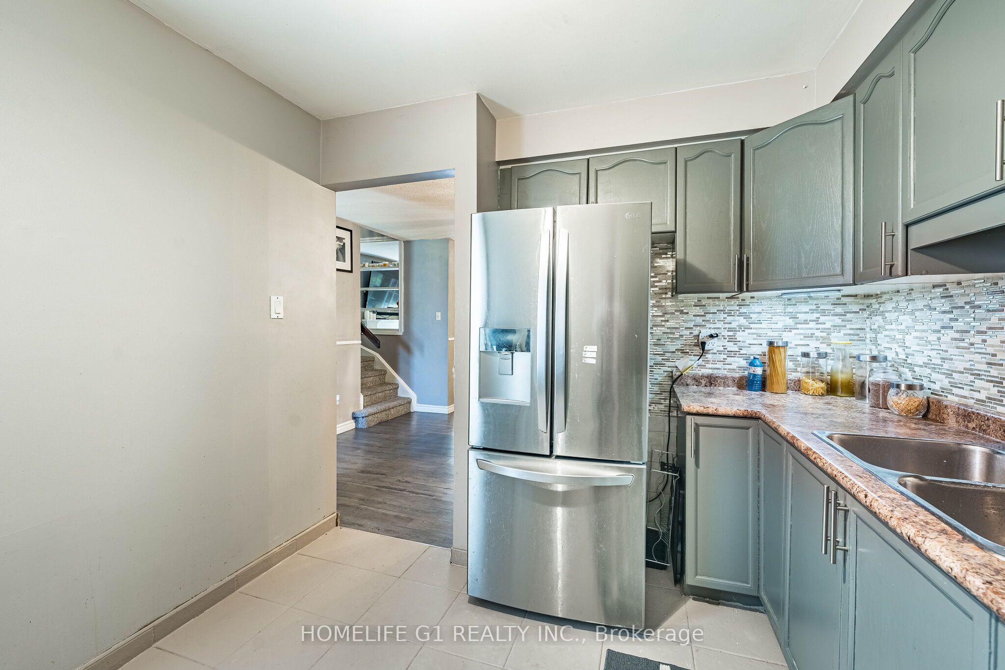 48 Thatcher Court Property Photo 13