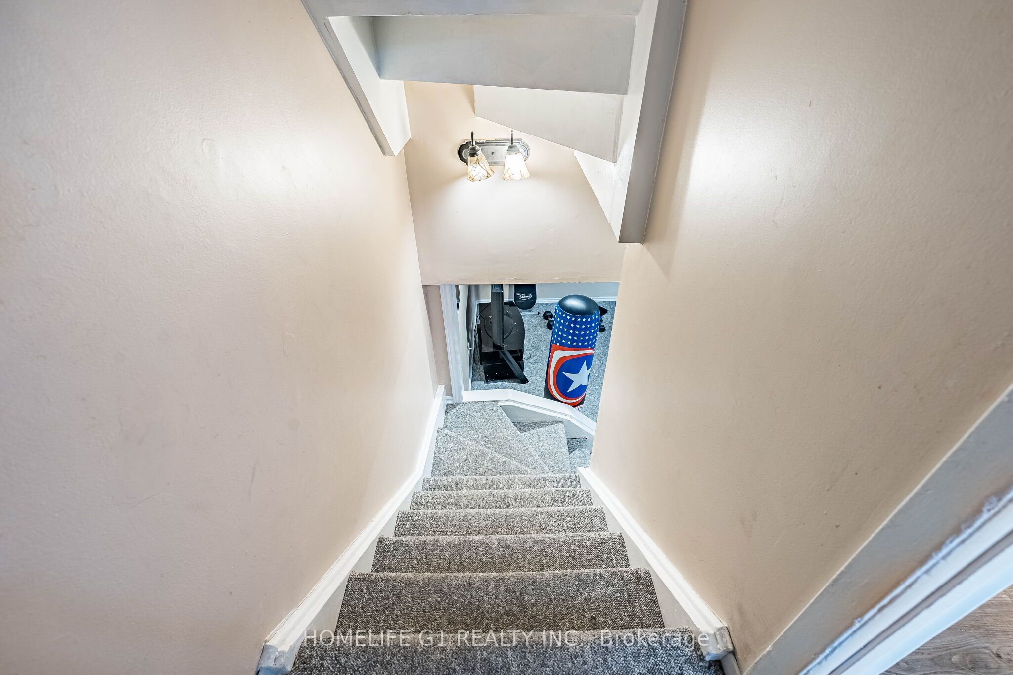 48 Thatcher Court Property Photo 25