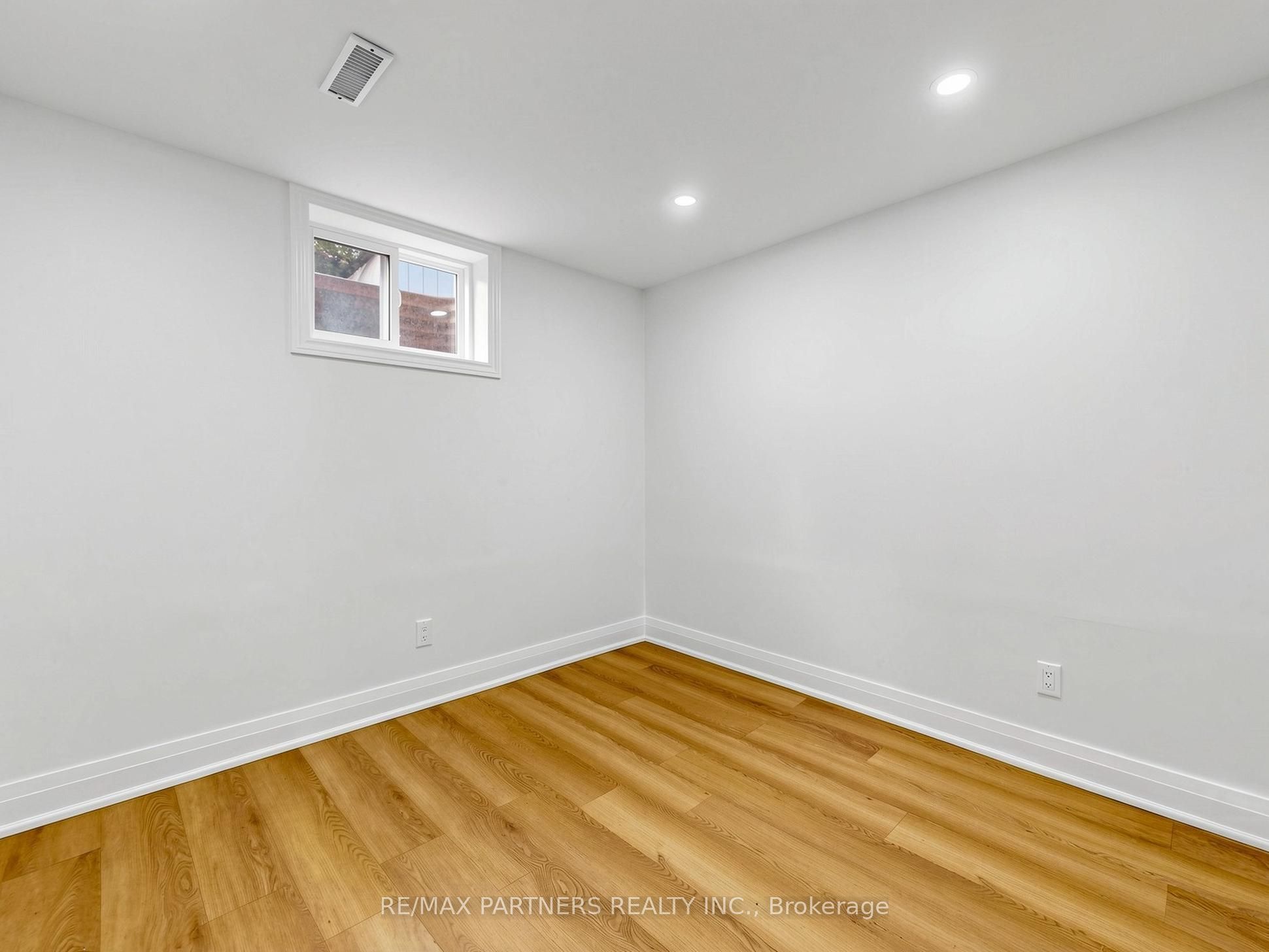 35 Culham Street Property Photo 33