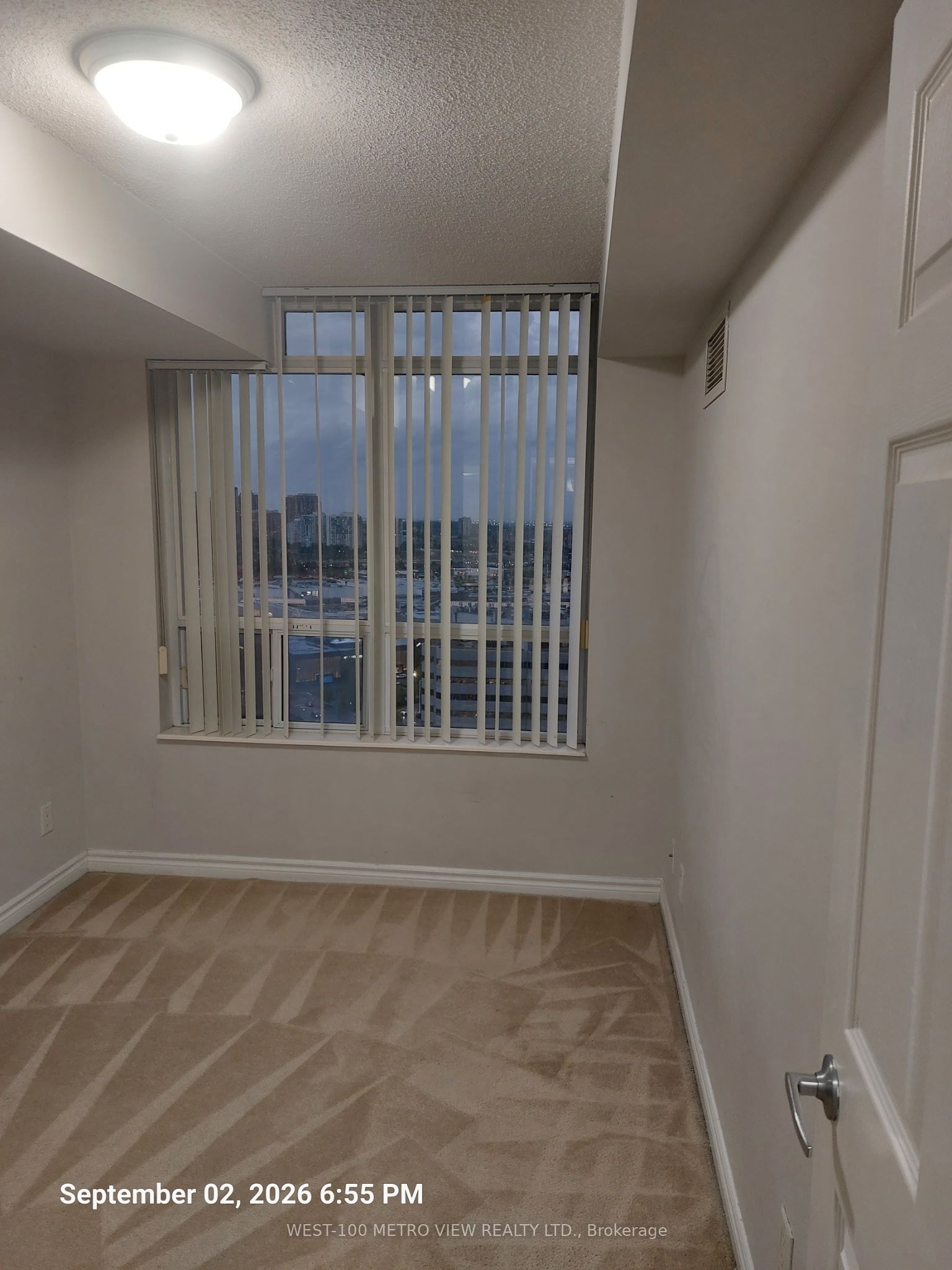 3888 Duke Of York Boulevard 2623 Property Photo 12