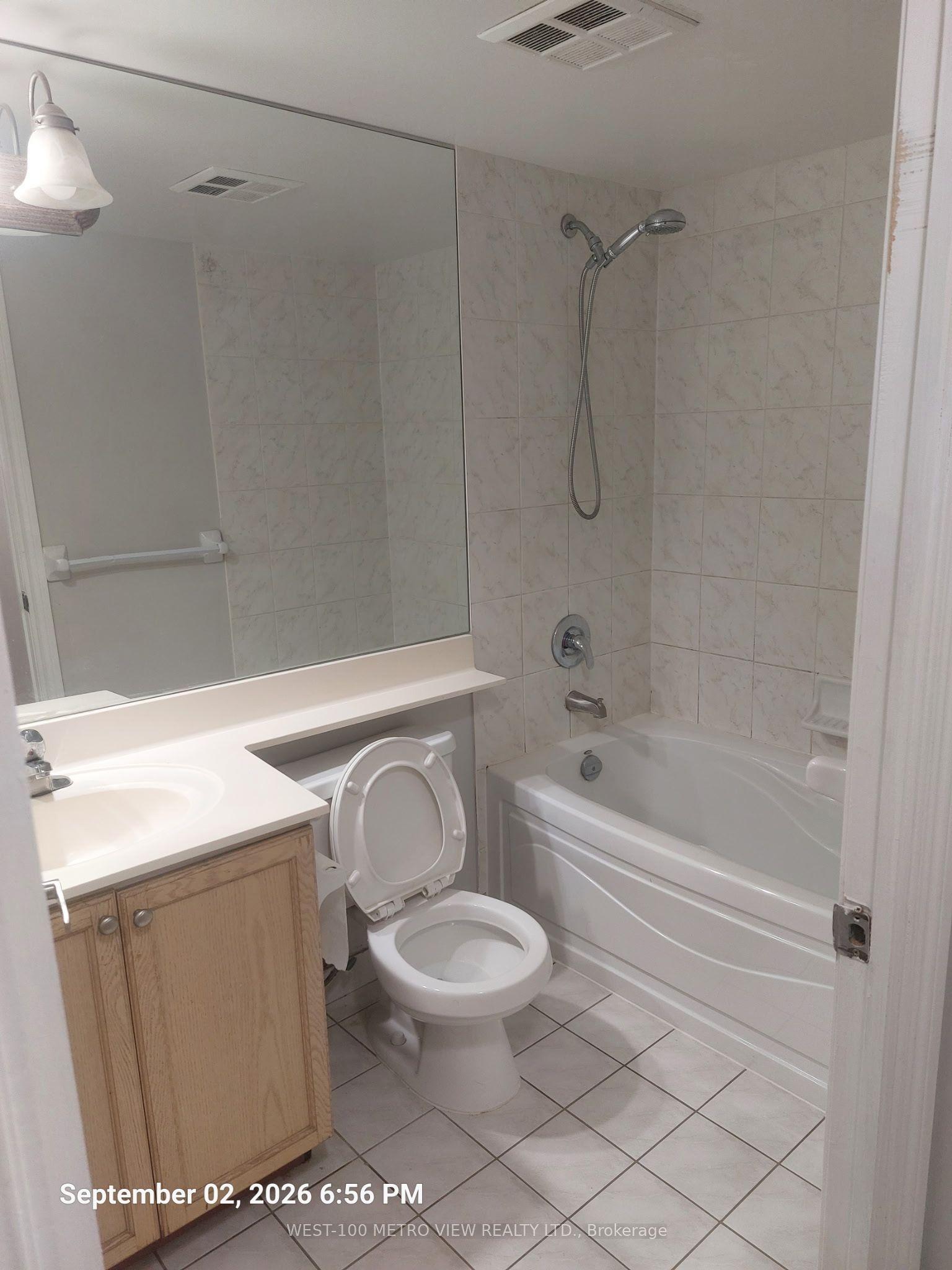 3888 Duke Of York Boulevard 2623 Property Photo 14