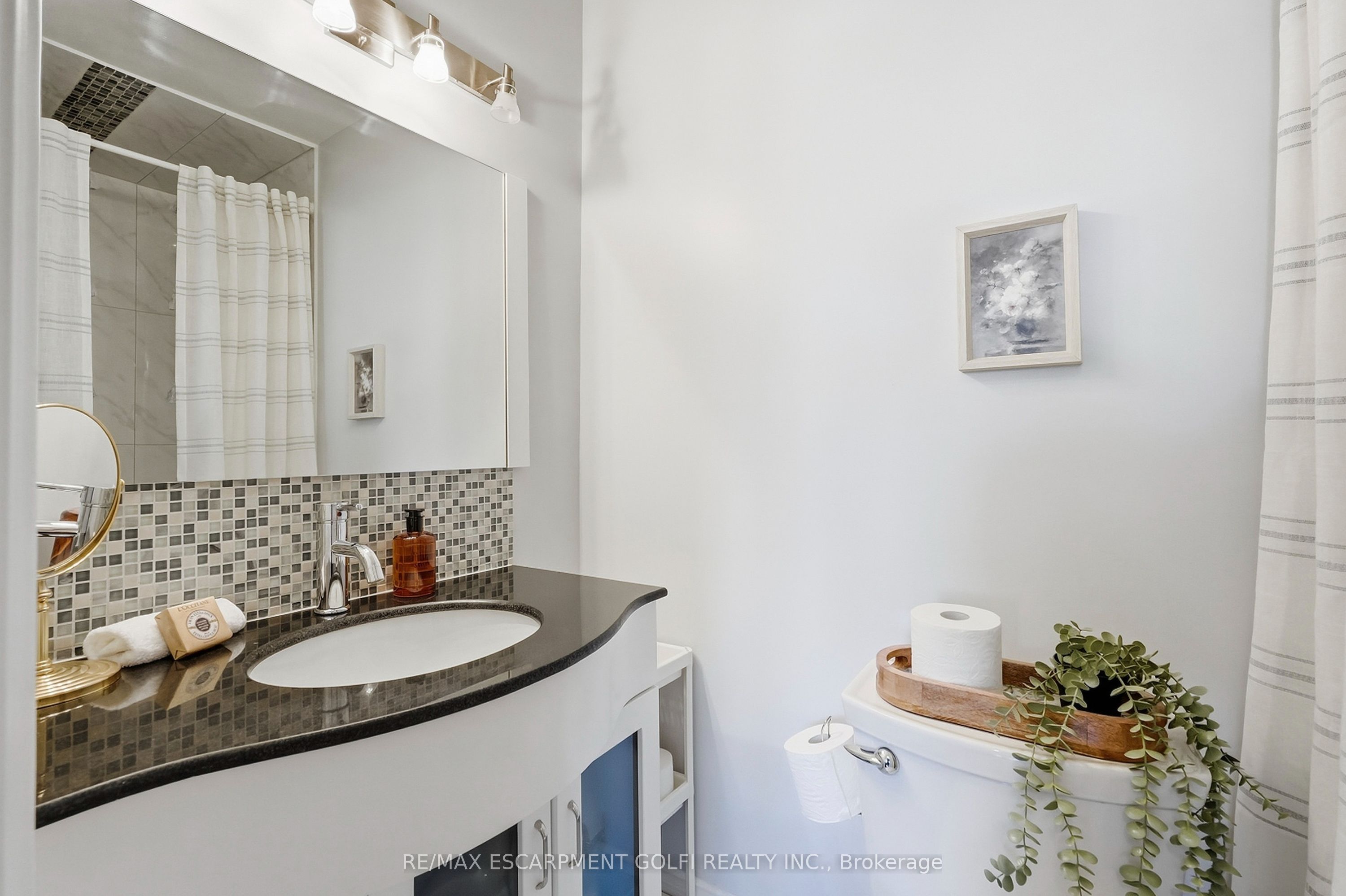 2180 Dixie Road Property Photo 12
