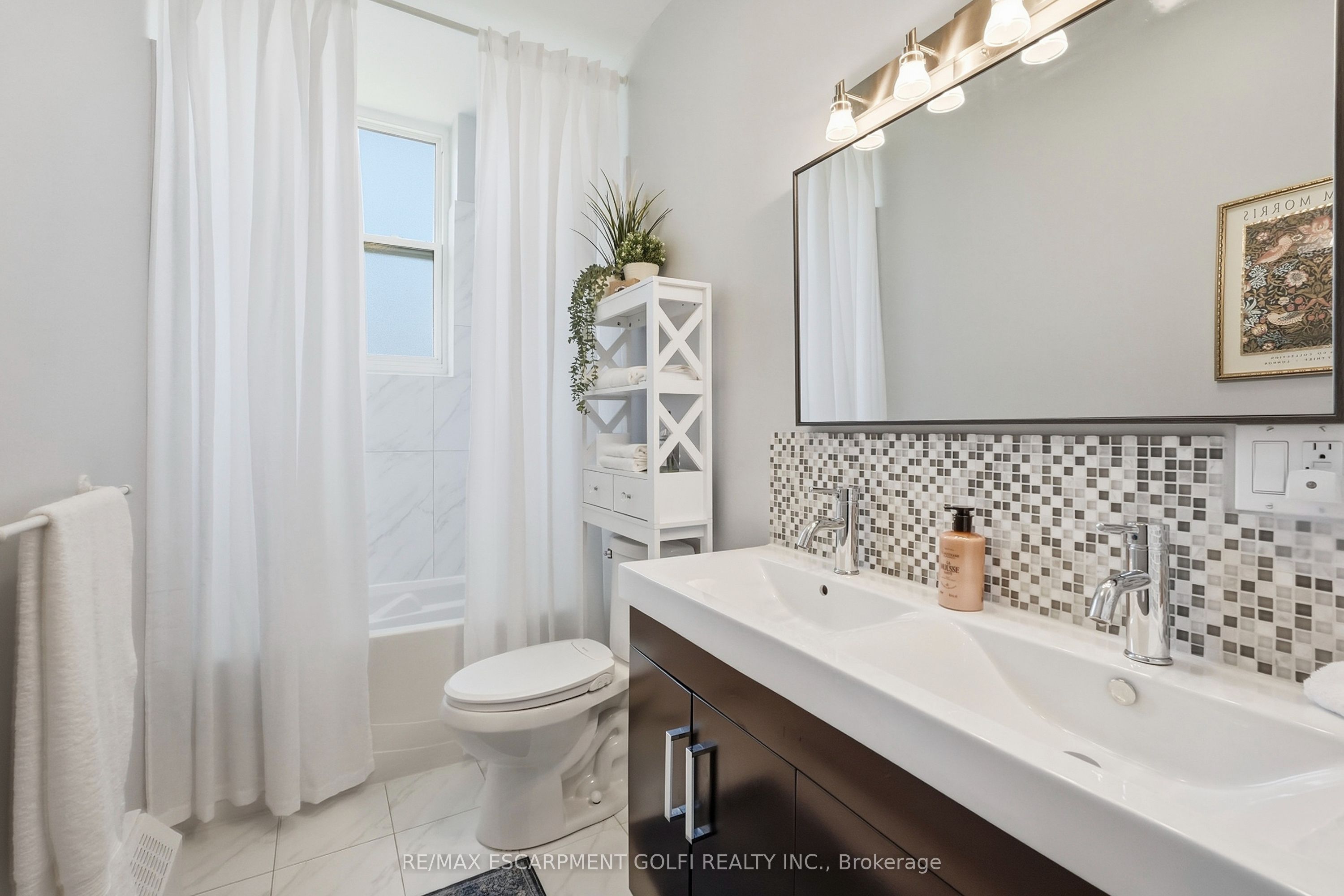 2180 Dixie Road Property Photo 13