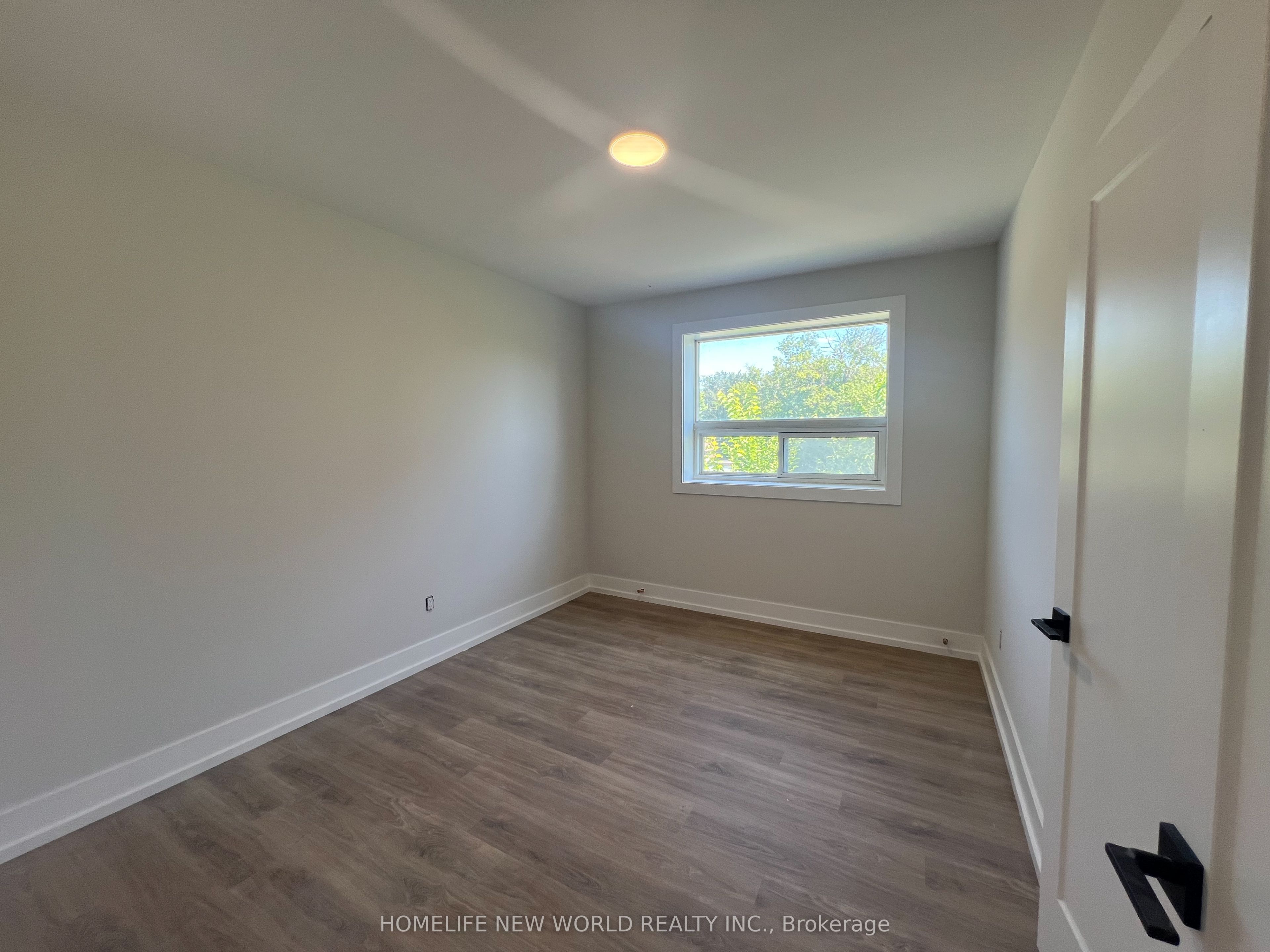 2310 Lake Shore Boulevard 3 Property Photo 5