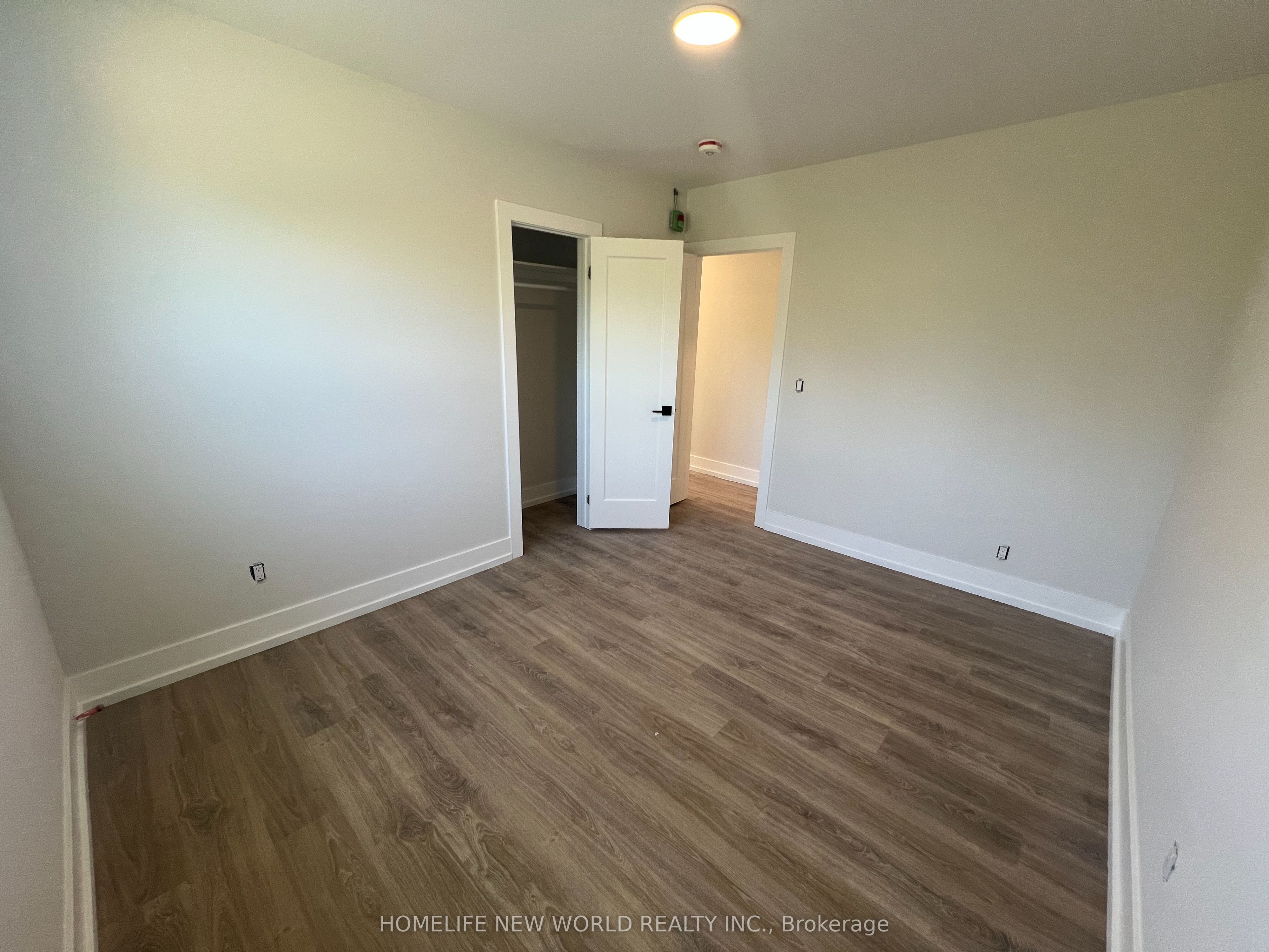 2310 Lake Shore Boulevard 3 Property Photo 7