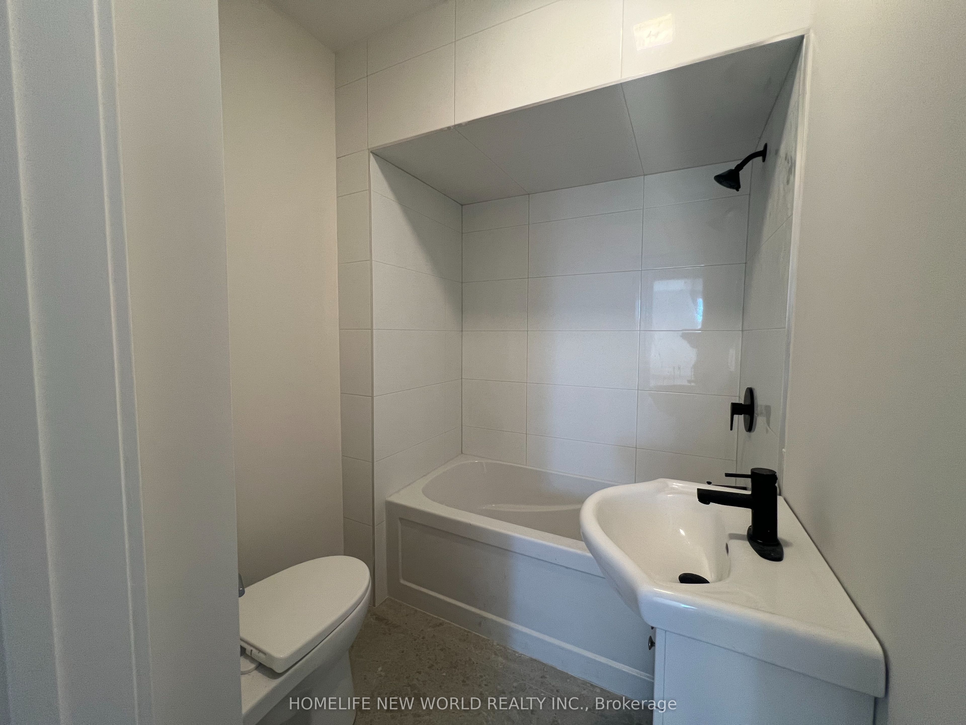 2310 Lake Shore Boulevard 3 Property Photo 8