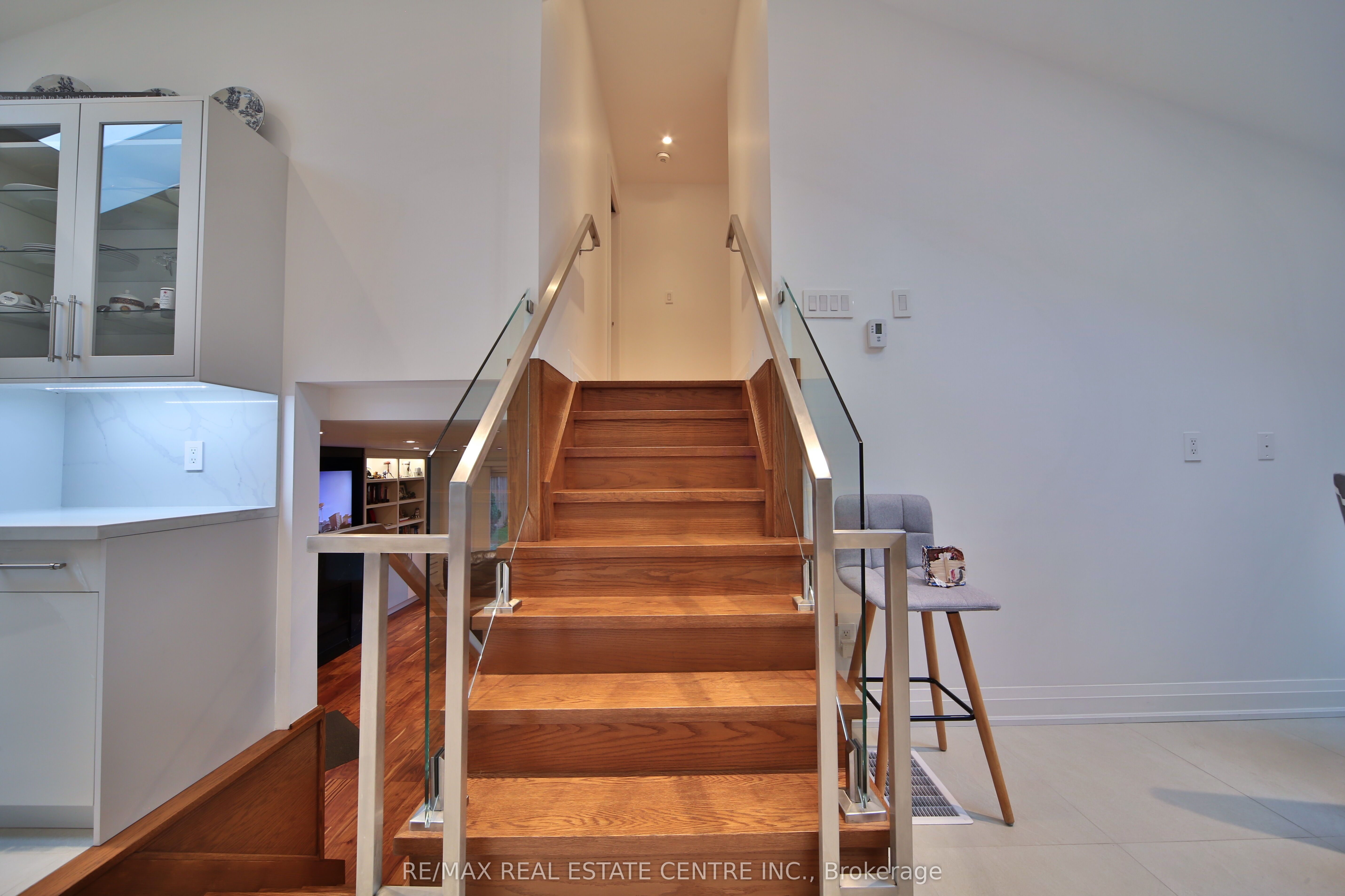 3158 Valmarie Avenue Property Photo 14
