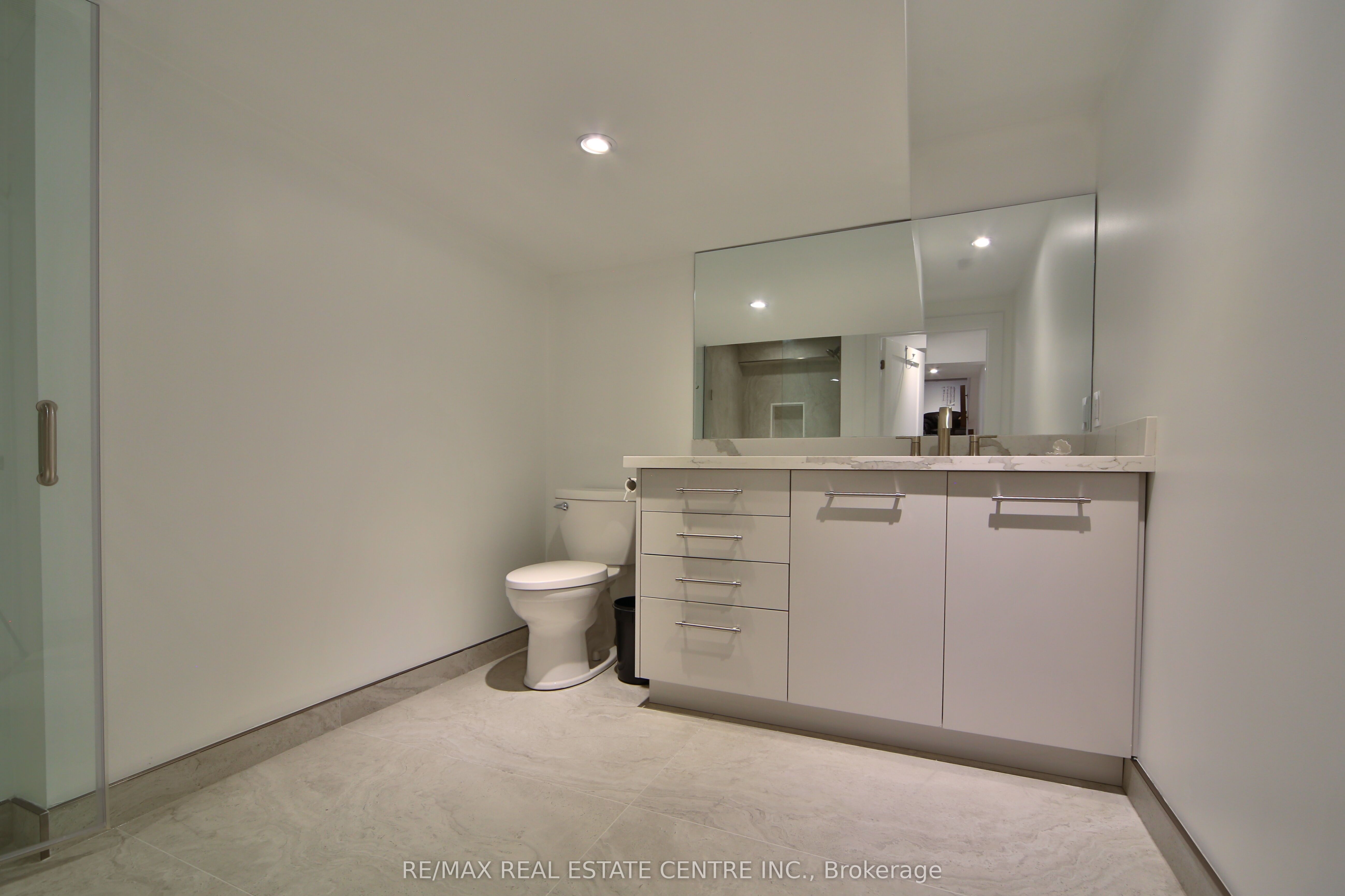 3158 Valmarie Avenue Property Photo 27
