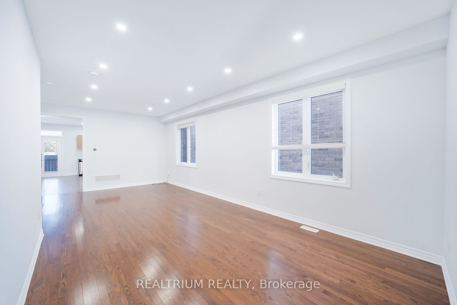 22 Clockwork Drive Property Photo 8