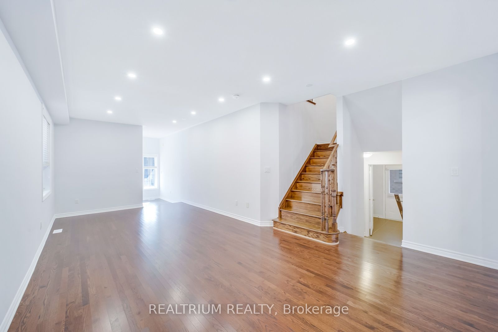 22 Clockwork Drive Property Photo 10